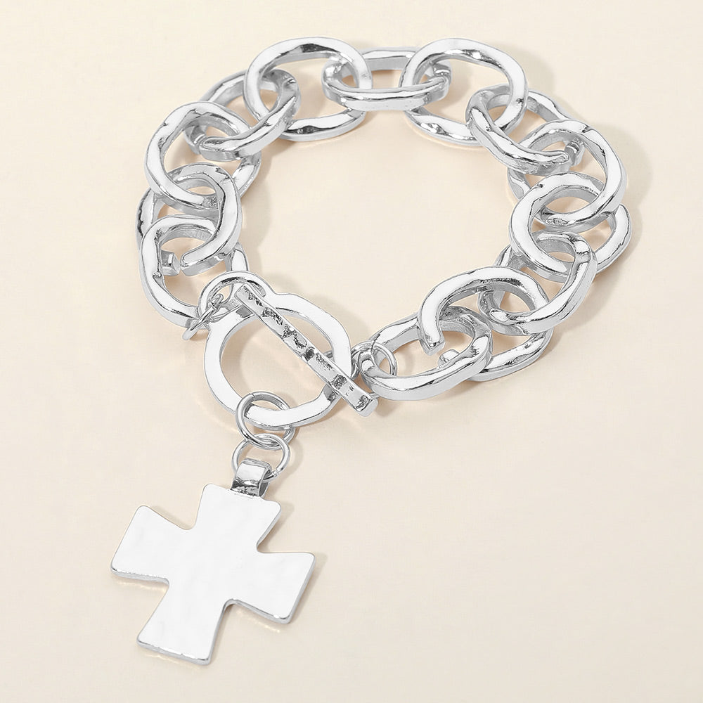 Hammered Metal Cross Charm Chunky Chain Toggle Bracelet