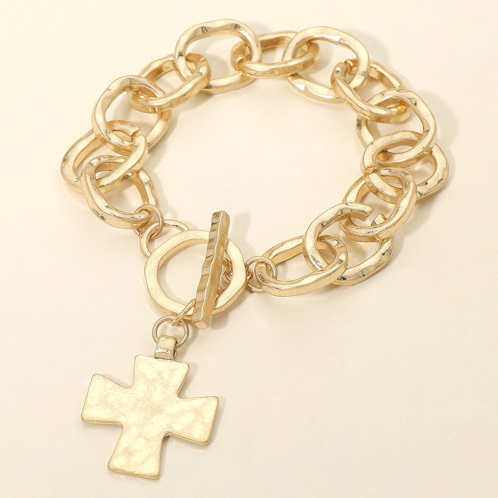 Hammered Metal Cross Charm Chunky Chain Toggle Bracelet