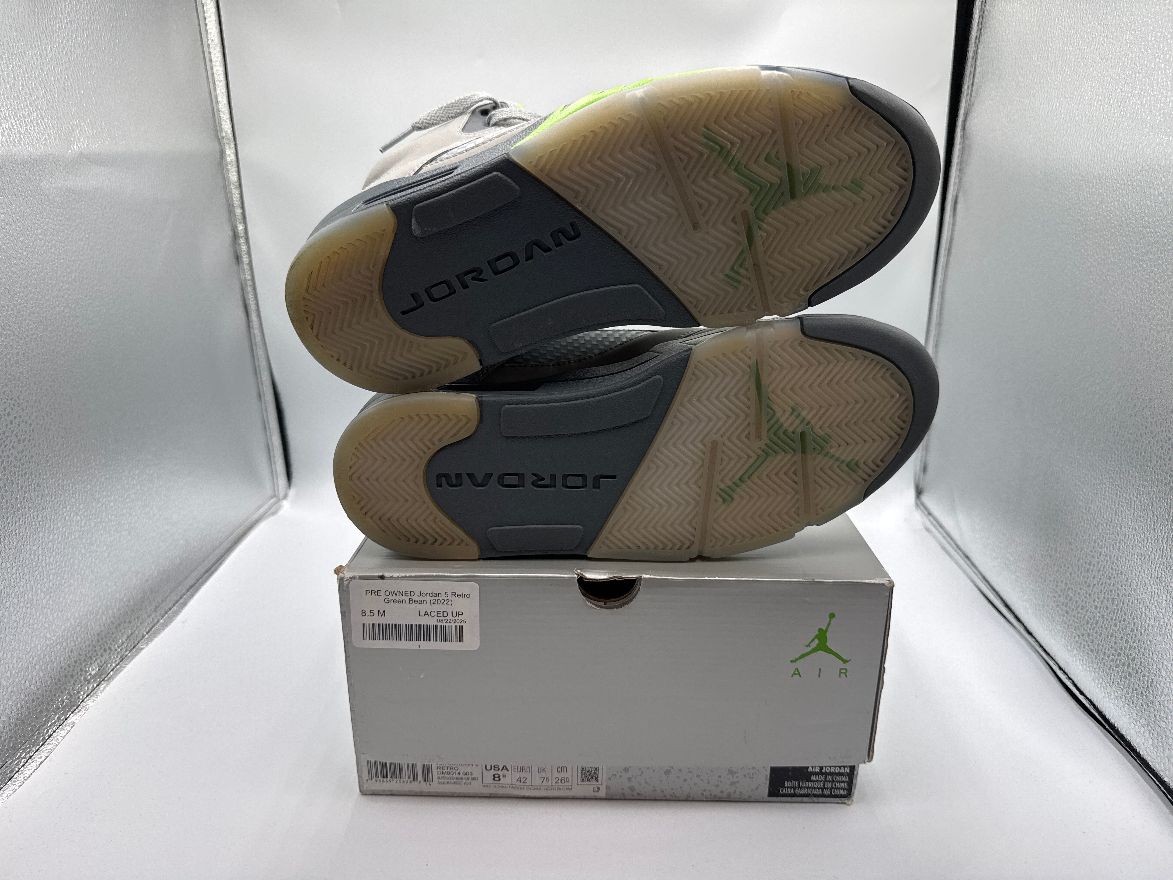 PRE OWNED Jordan 5 Retro Green Bean (2022)