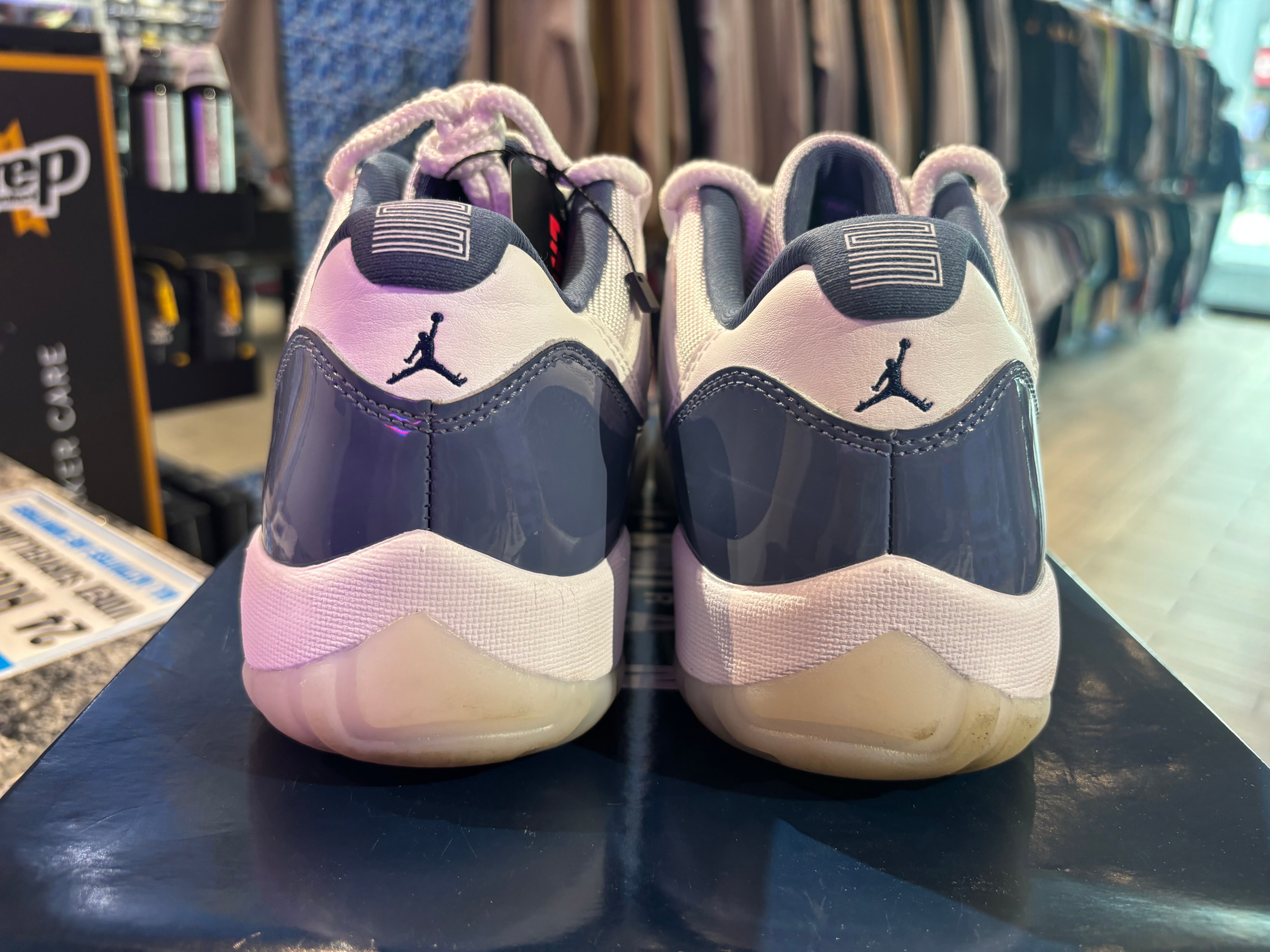 PRE OWNED Jordan 11 Retro Low Diffused Blue