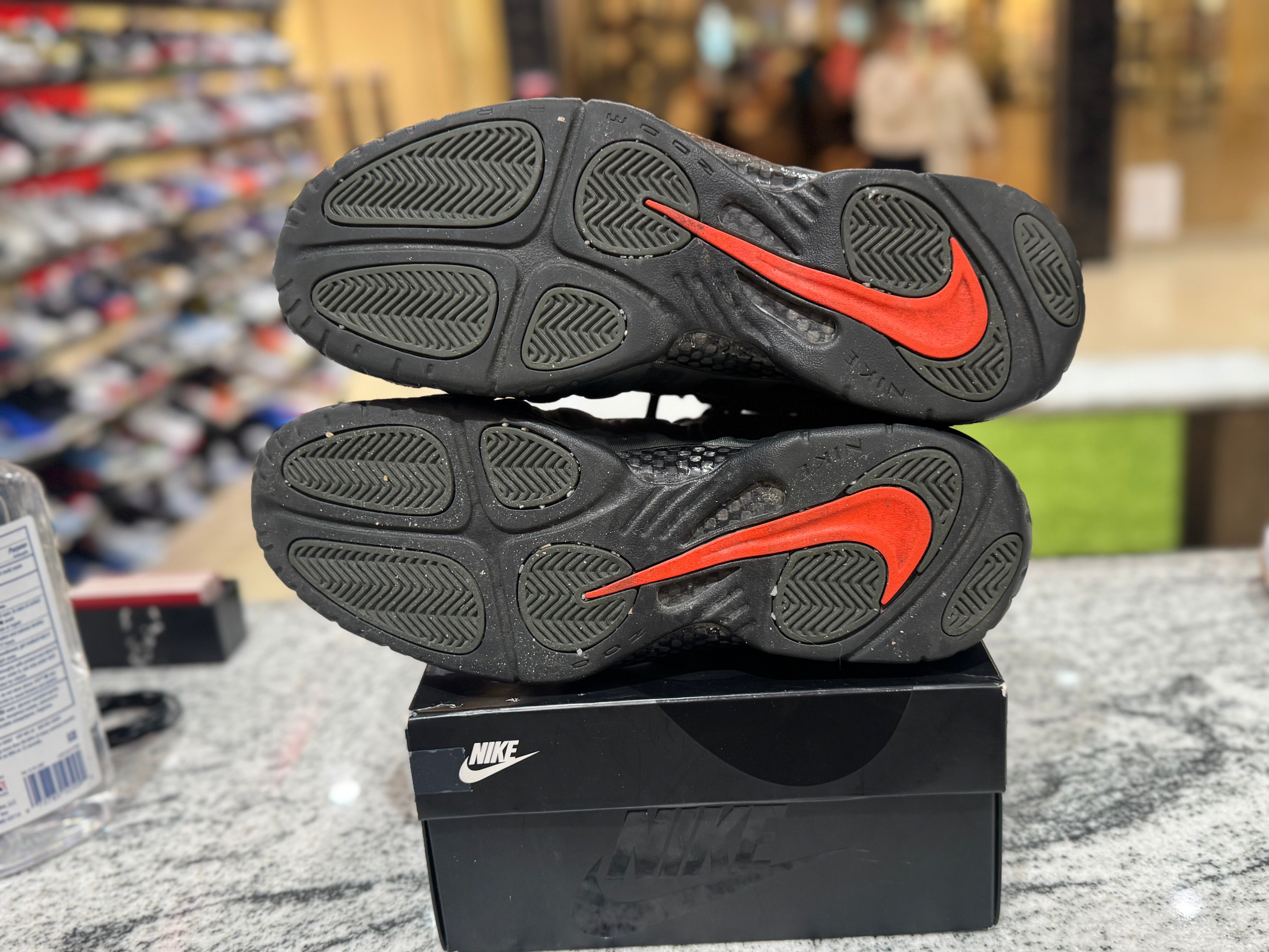 PRE OWNED Nike Air Foamposite Pro Sequoia