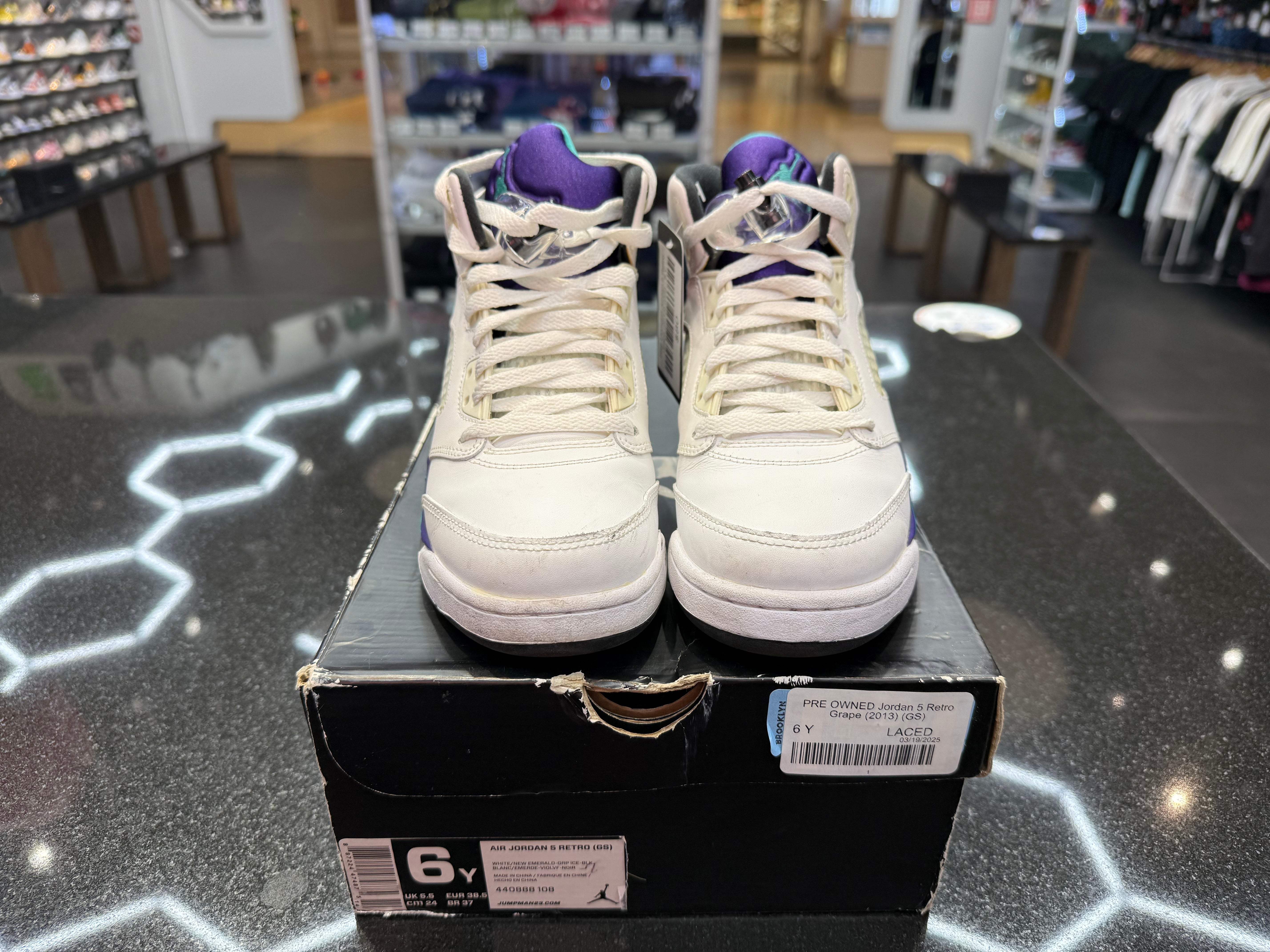 PRE OWNED Jordan 5 Retro Grape (2013) (GS)