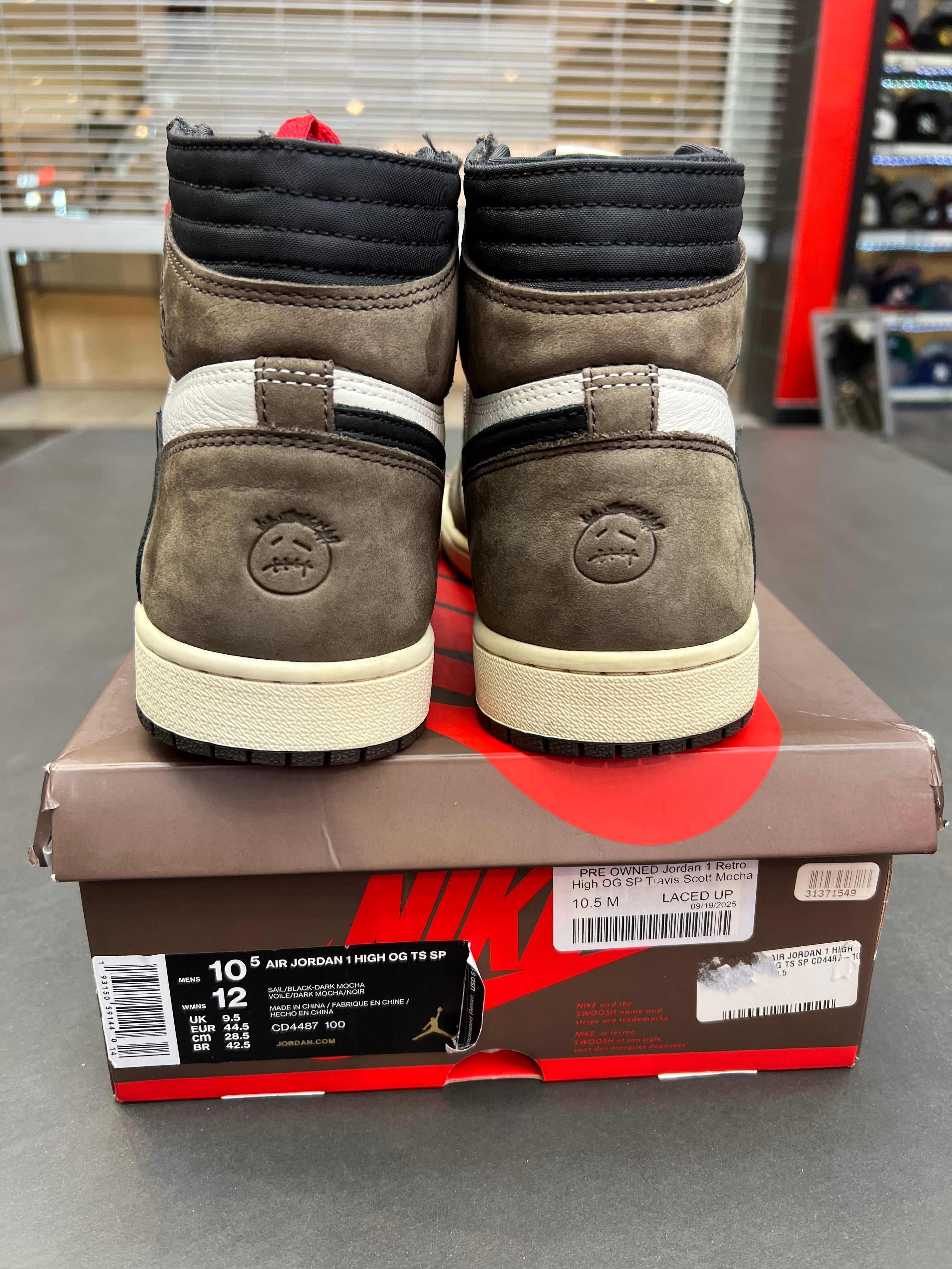 PRE OWNED Jordan 1 Retro High OG SP Travis Scott Mocha