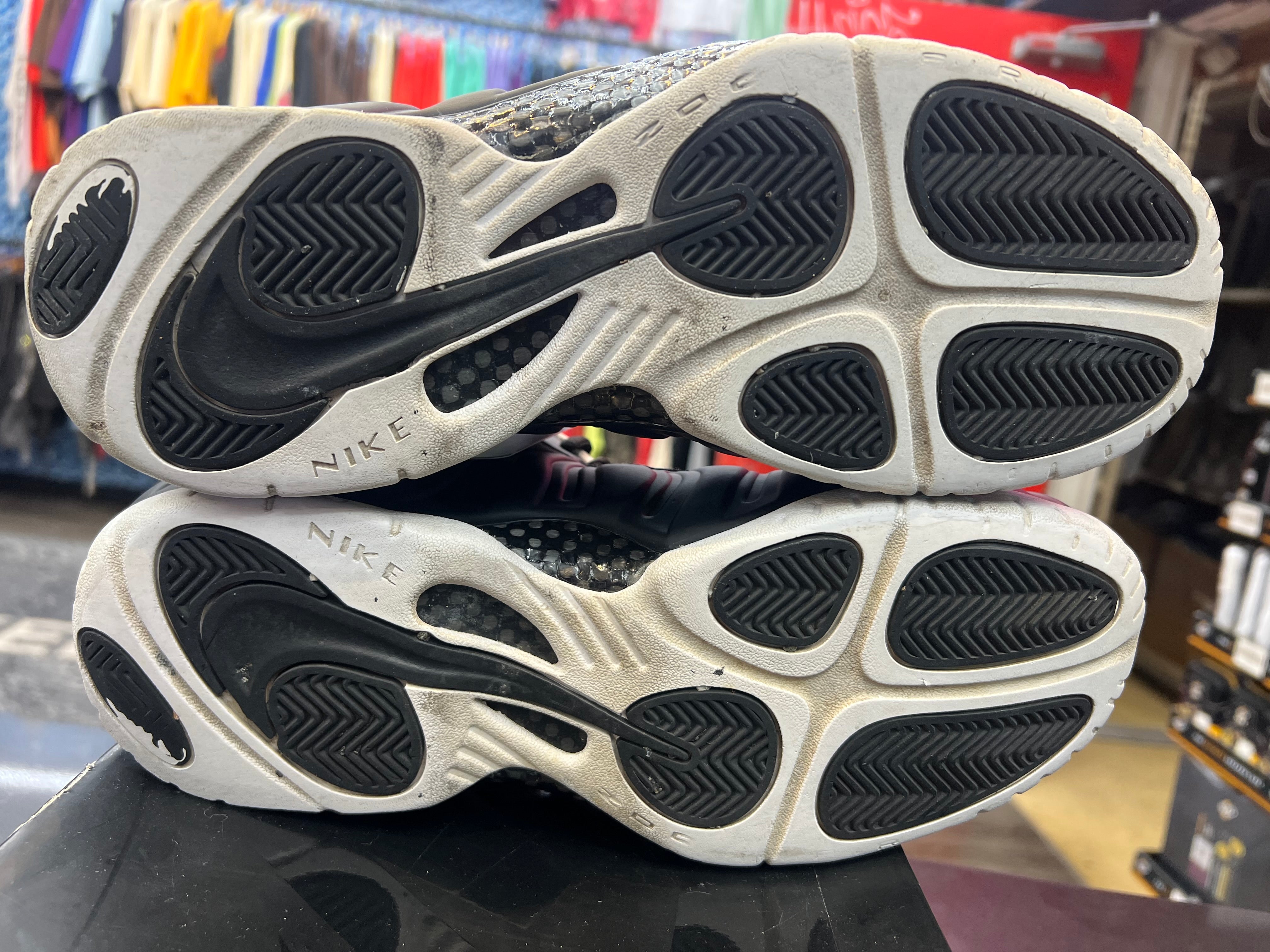 PRE OWNED Nike Air Foamposite Pro Dr. Doom (2016)