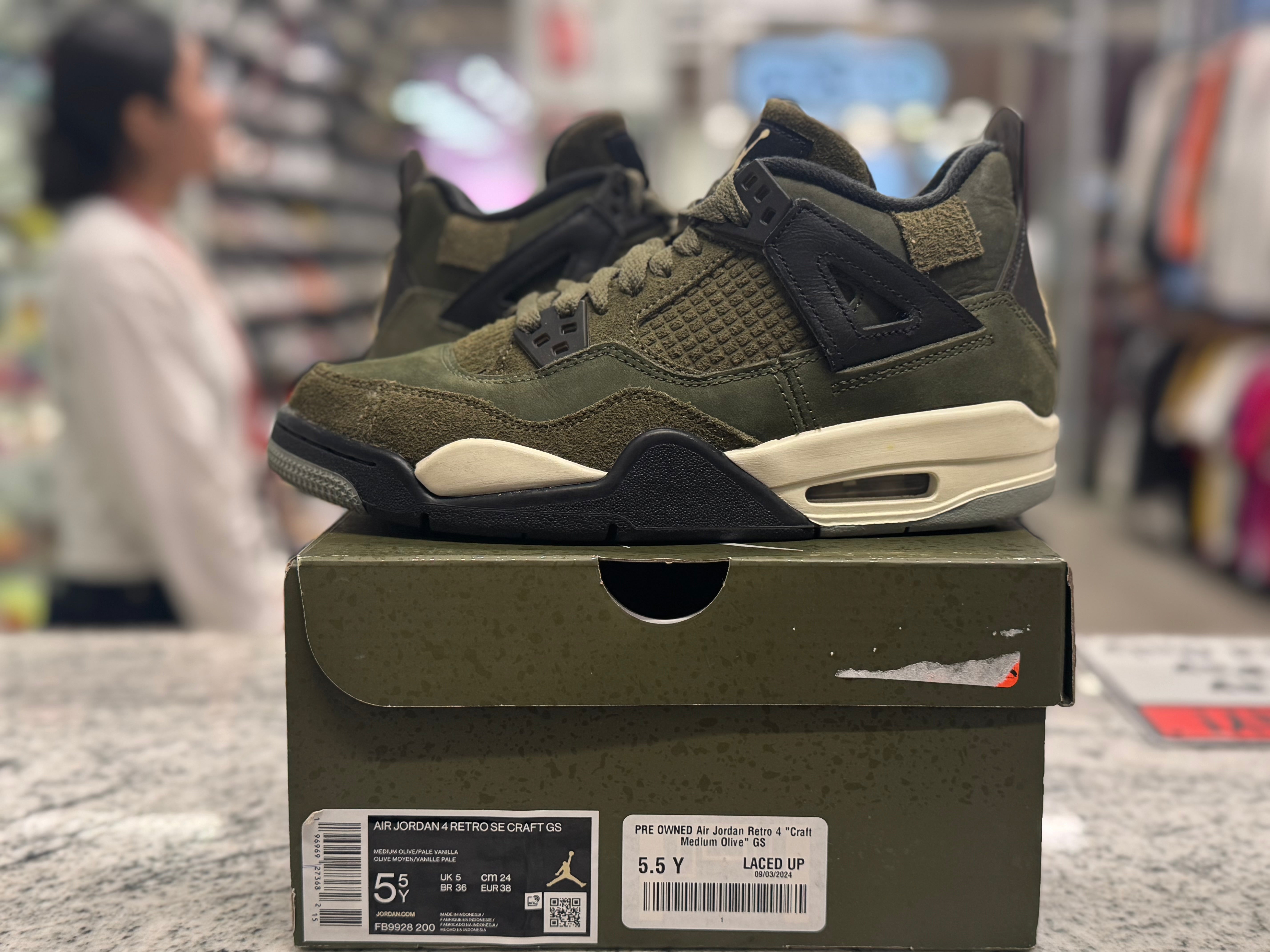 PRE OWNED Air Jordan Retro 4 "Craft Medium Olive" GS