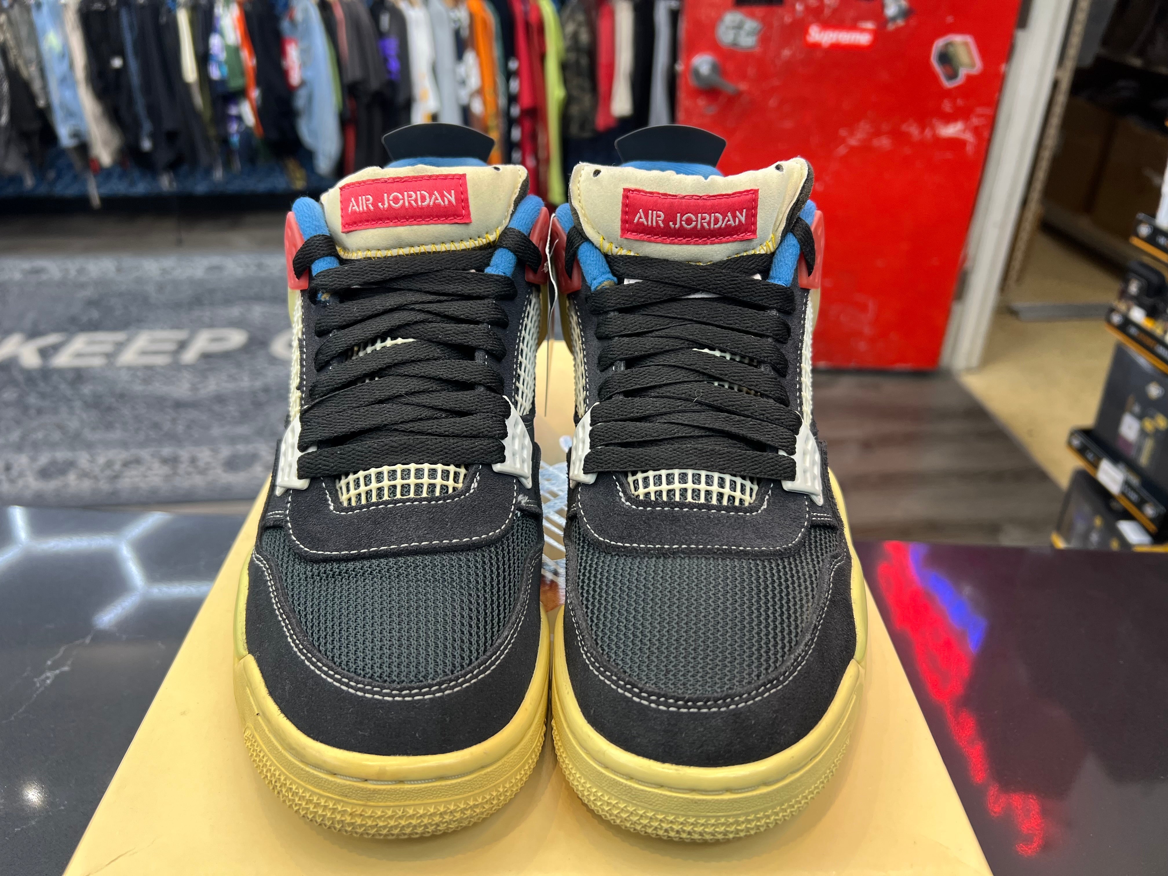 PRE OWNED Jordan 4 Retro Union Off Noir