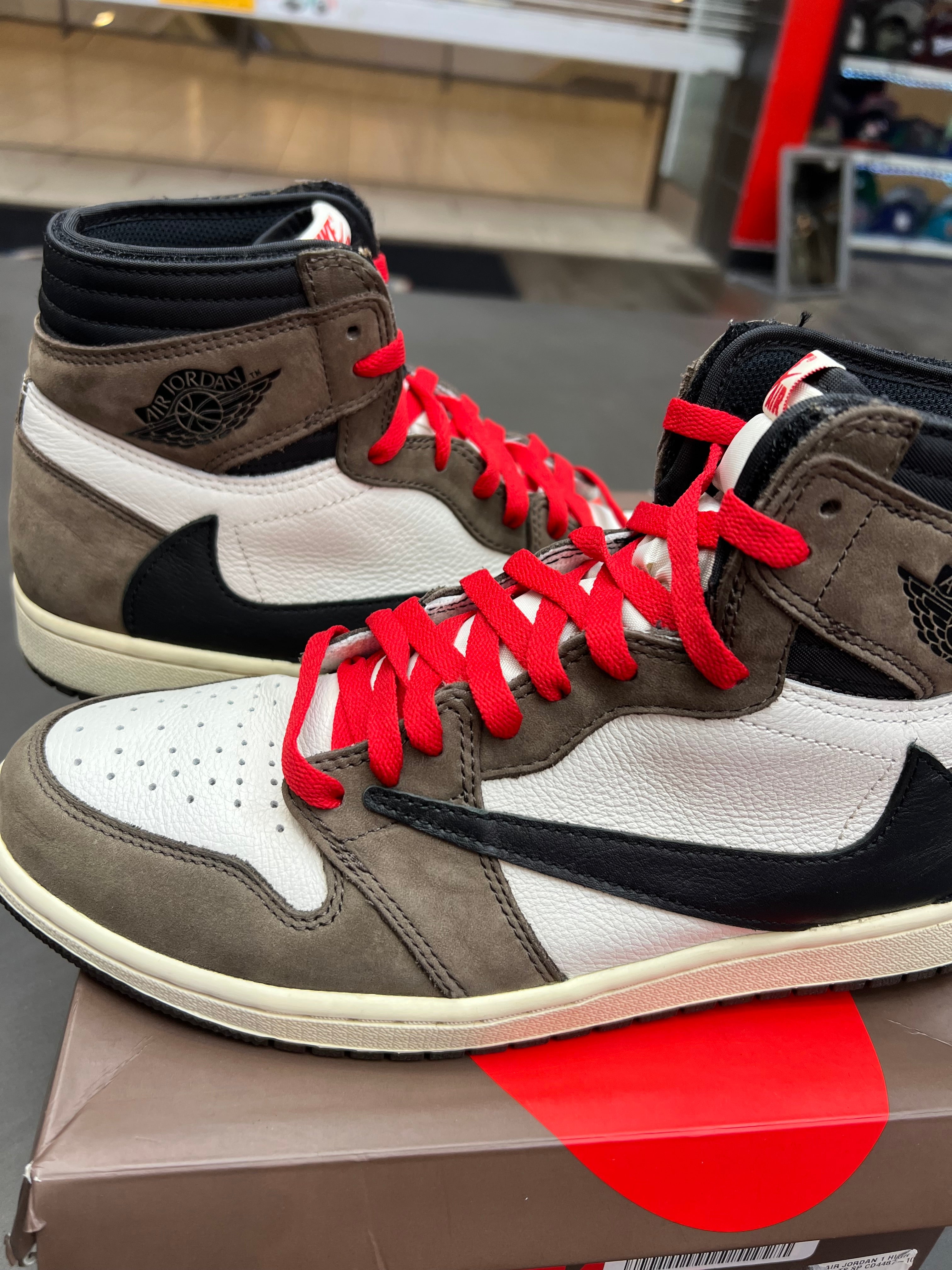 PRE OWNED Jordan 1 Retro High OG SP Travis Scott Mocha