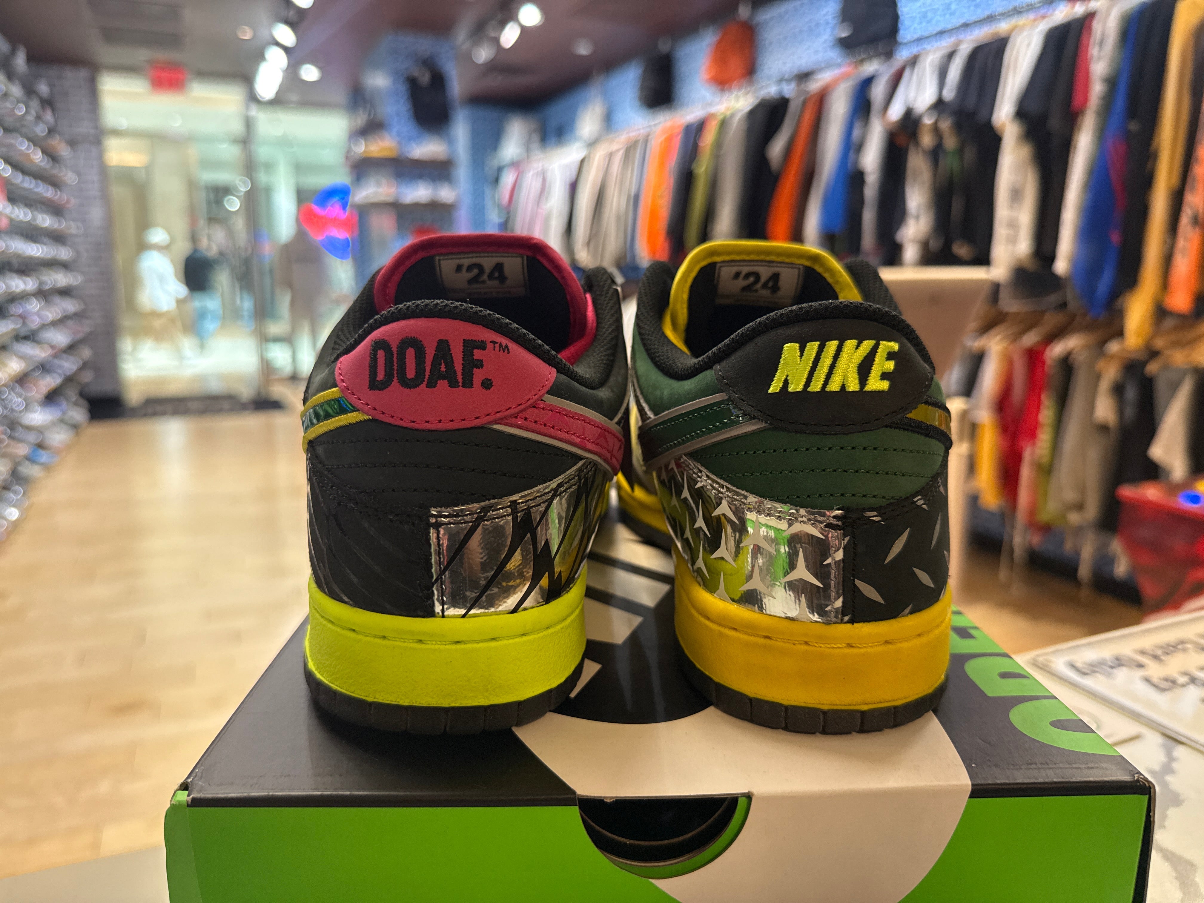 PRE OWNED Nike Dunk Low What the Duck Home University of Oregon PE