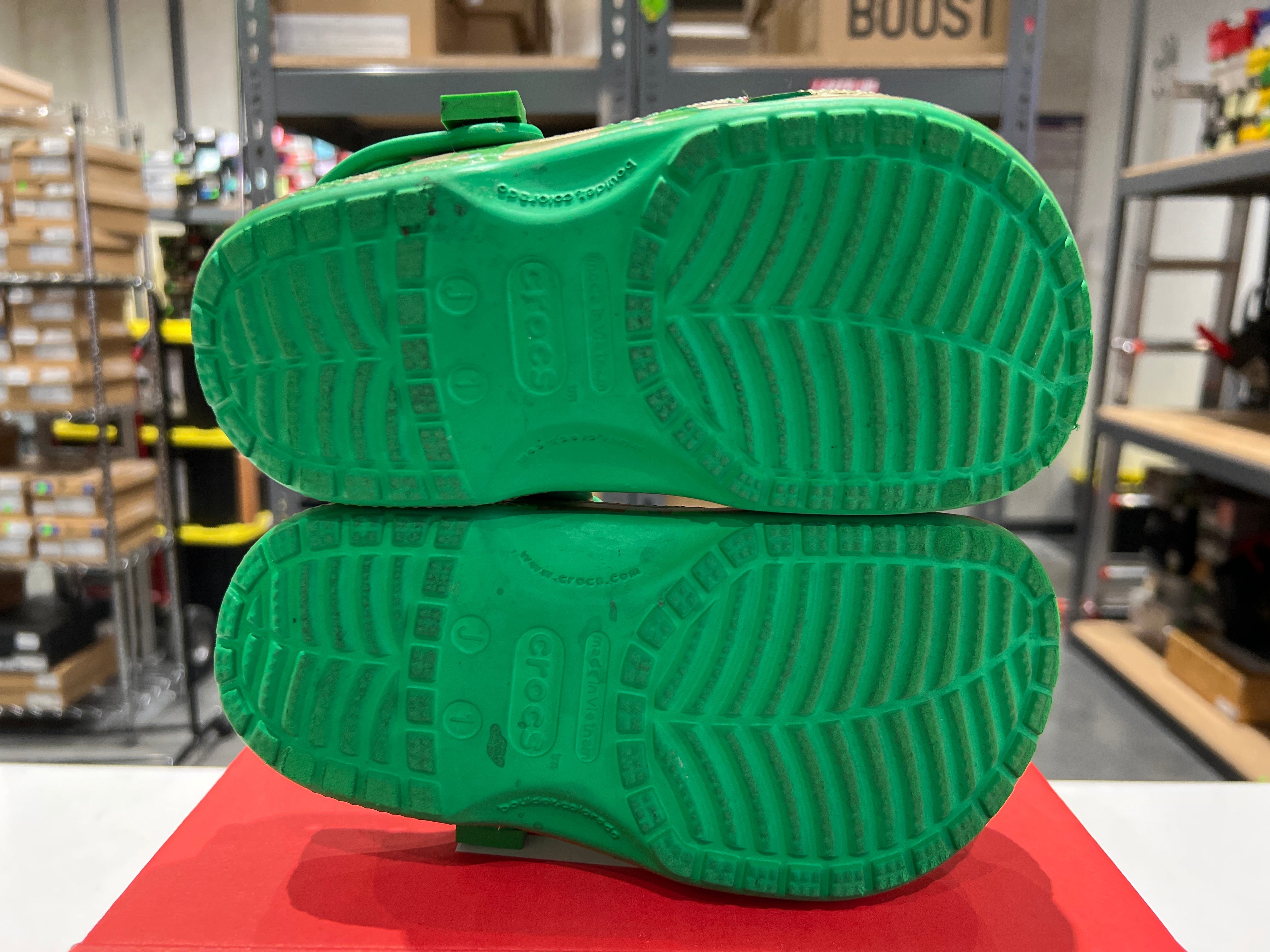 PRE OWNED Crocs Classic Clog Minecraft Grass Block