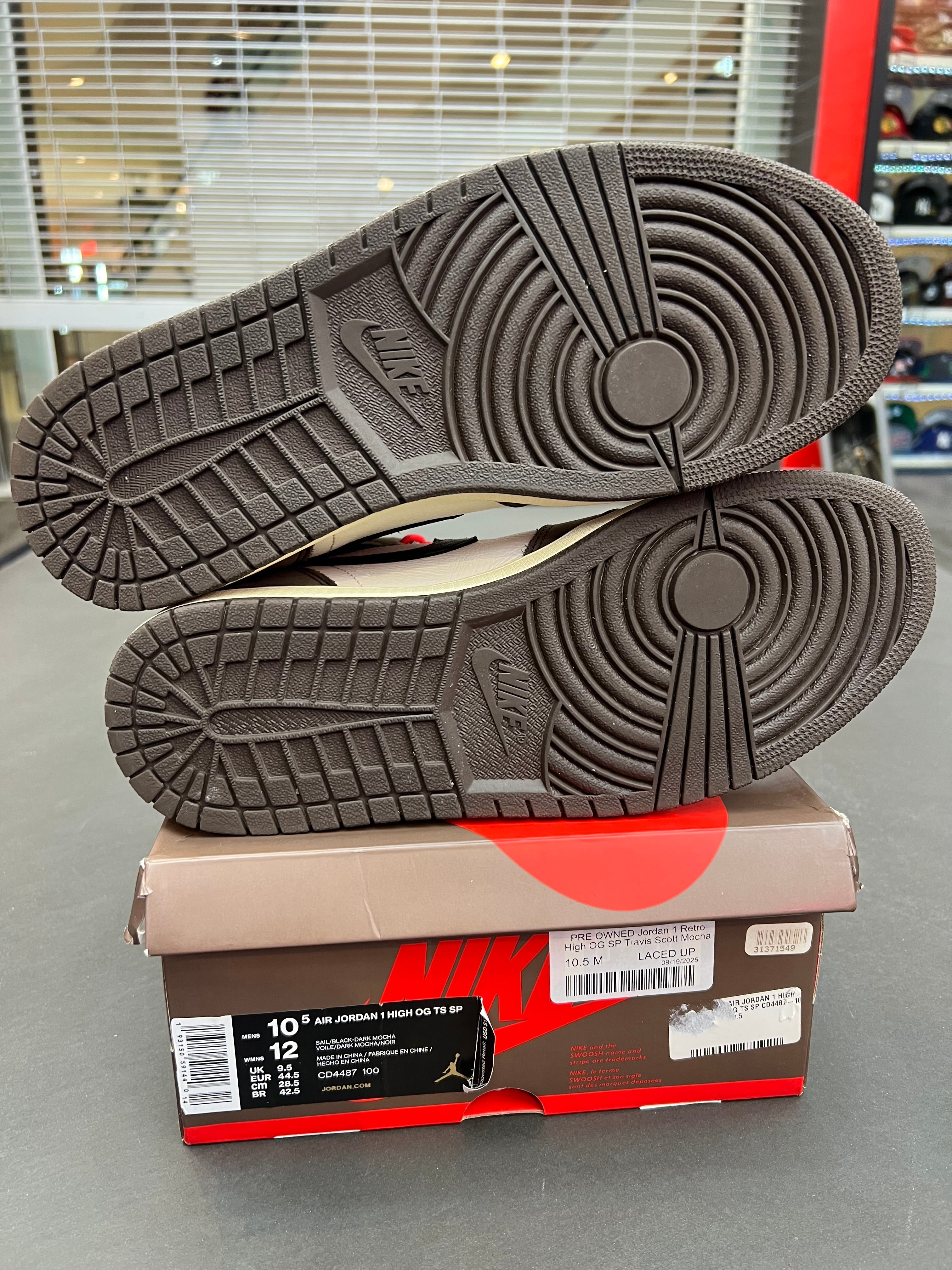 PRE OWNED Jordan 1 Retro High OG SP Travis Scott Mocha