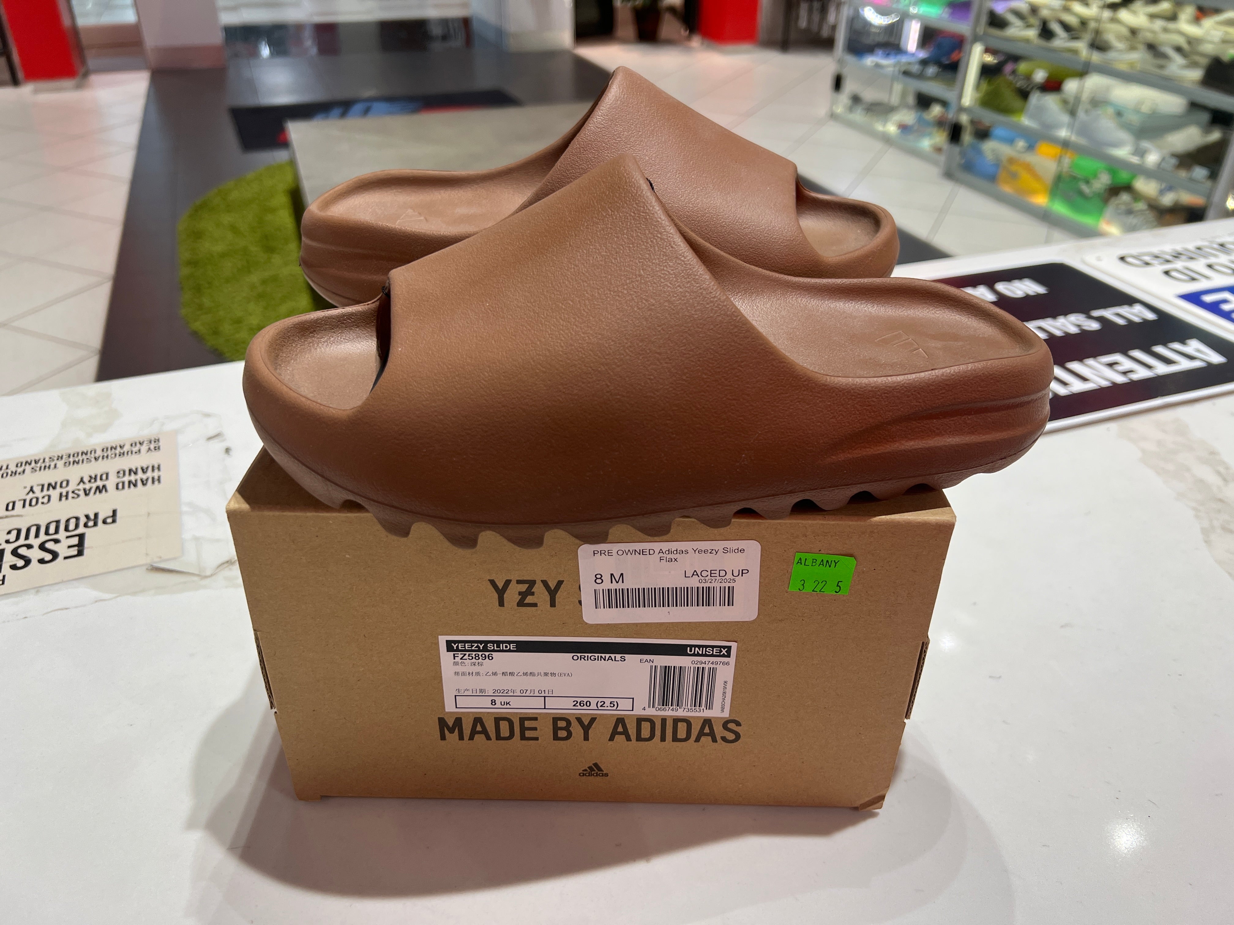 PRE OWNED Adidas Yeezy Slide Flax
