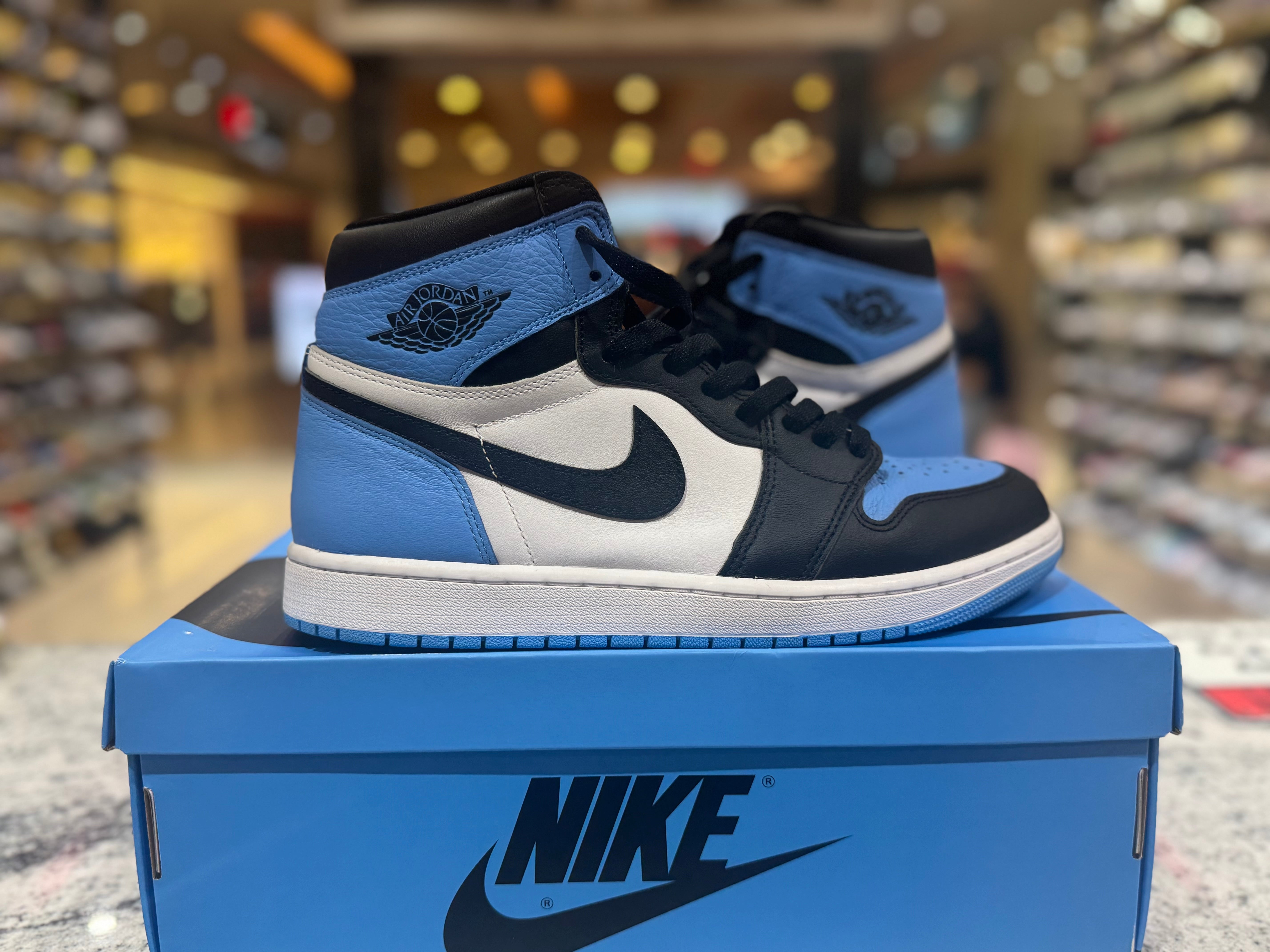 PRE OWNED Air Jordan Retro 1 High “UNC Toe”
