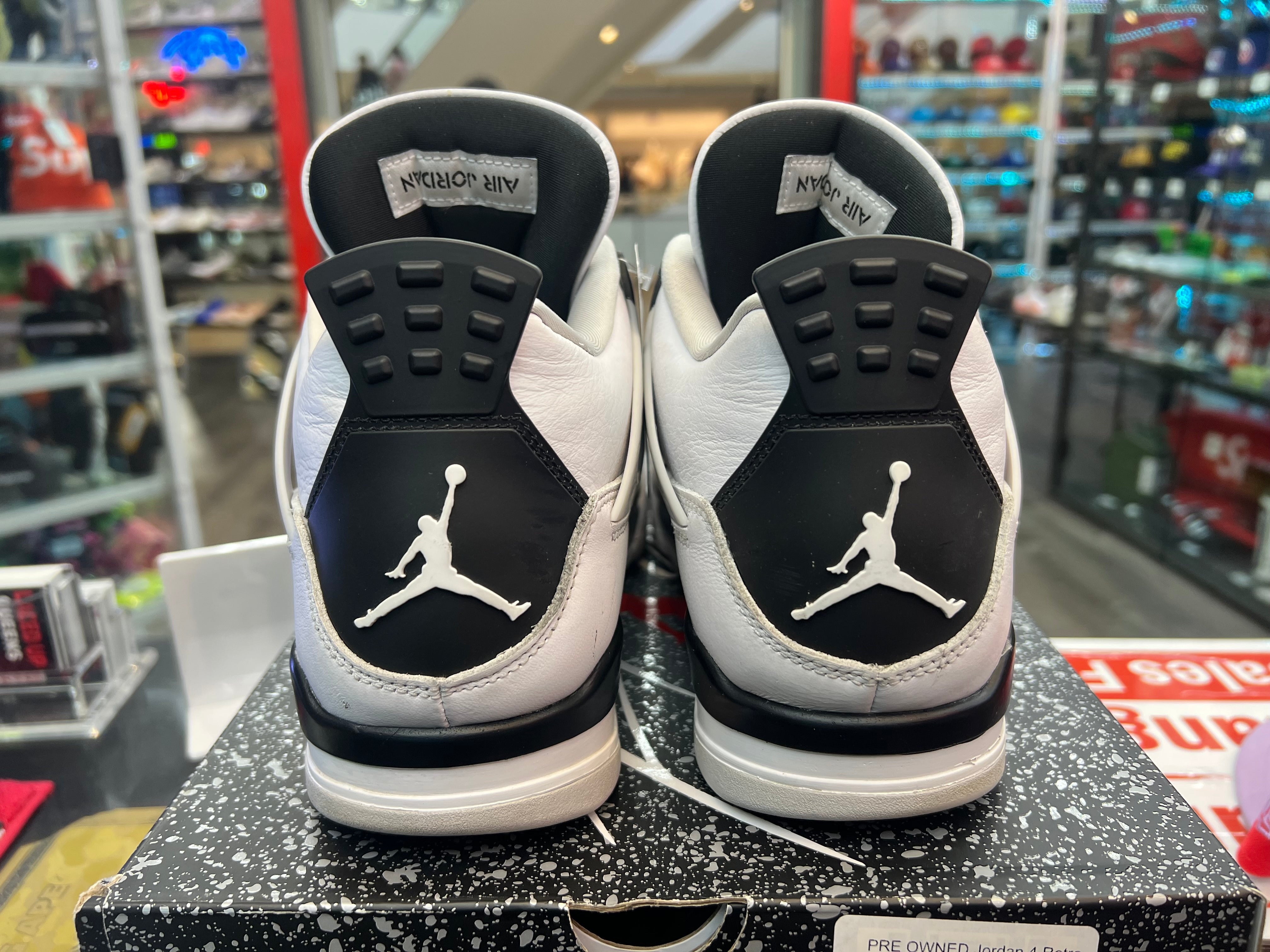PRE OWNED Jordan 4 Retro Military Black