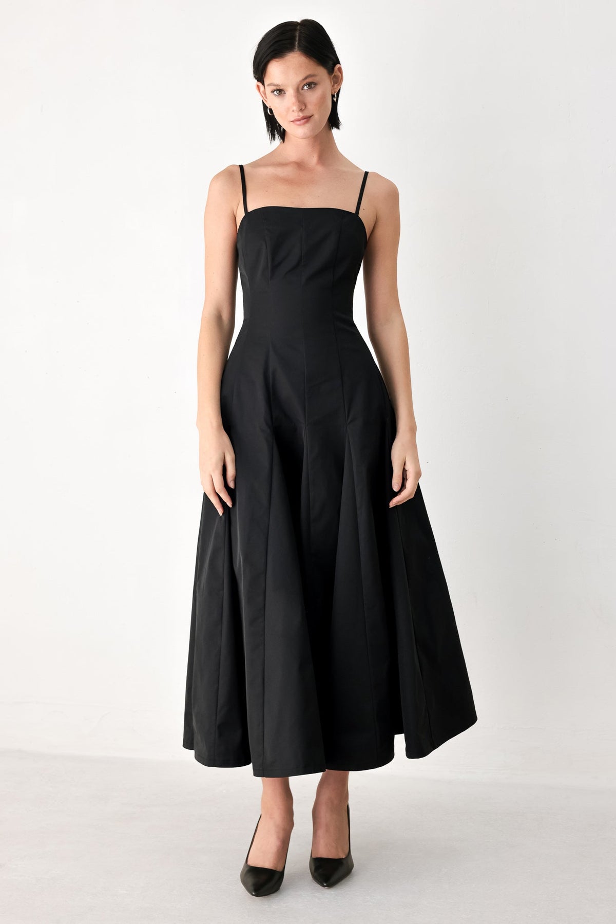 TIMELESS ROMANCE MIDI DRESS
