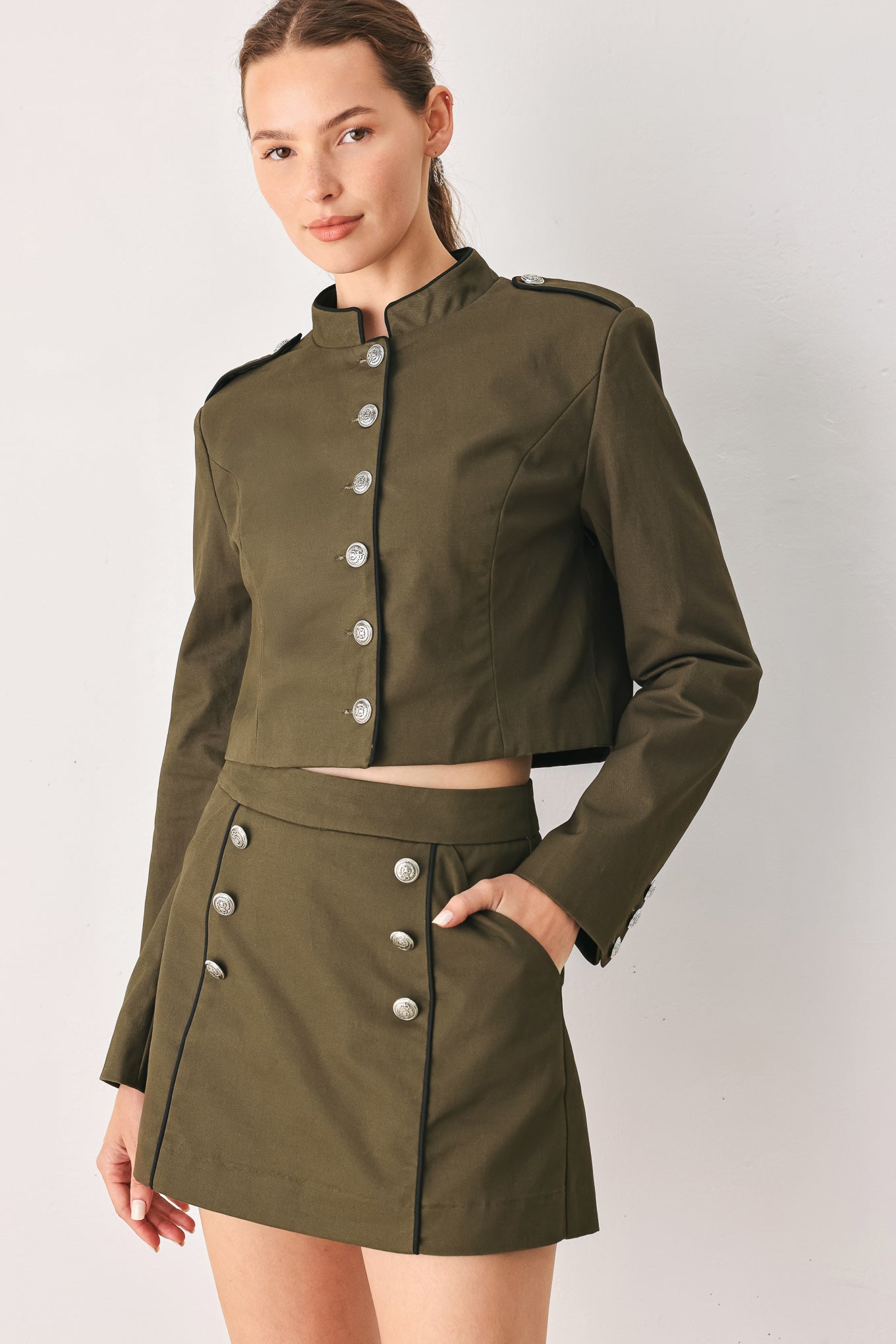 OLIVE CADET WOVEN CROP JACKET