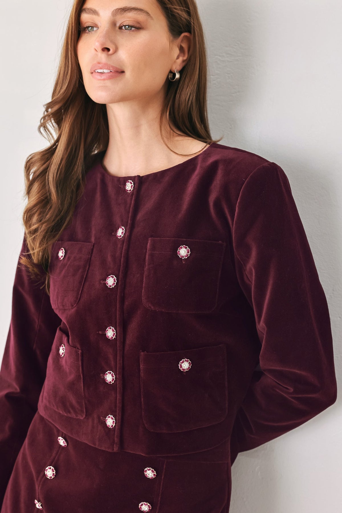 BORDEAUX VELVET BURGUNDY JEWEL-BUTTON CROPPED JACKET