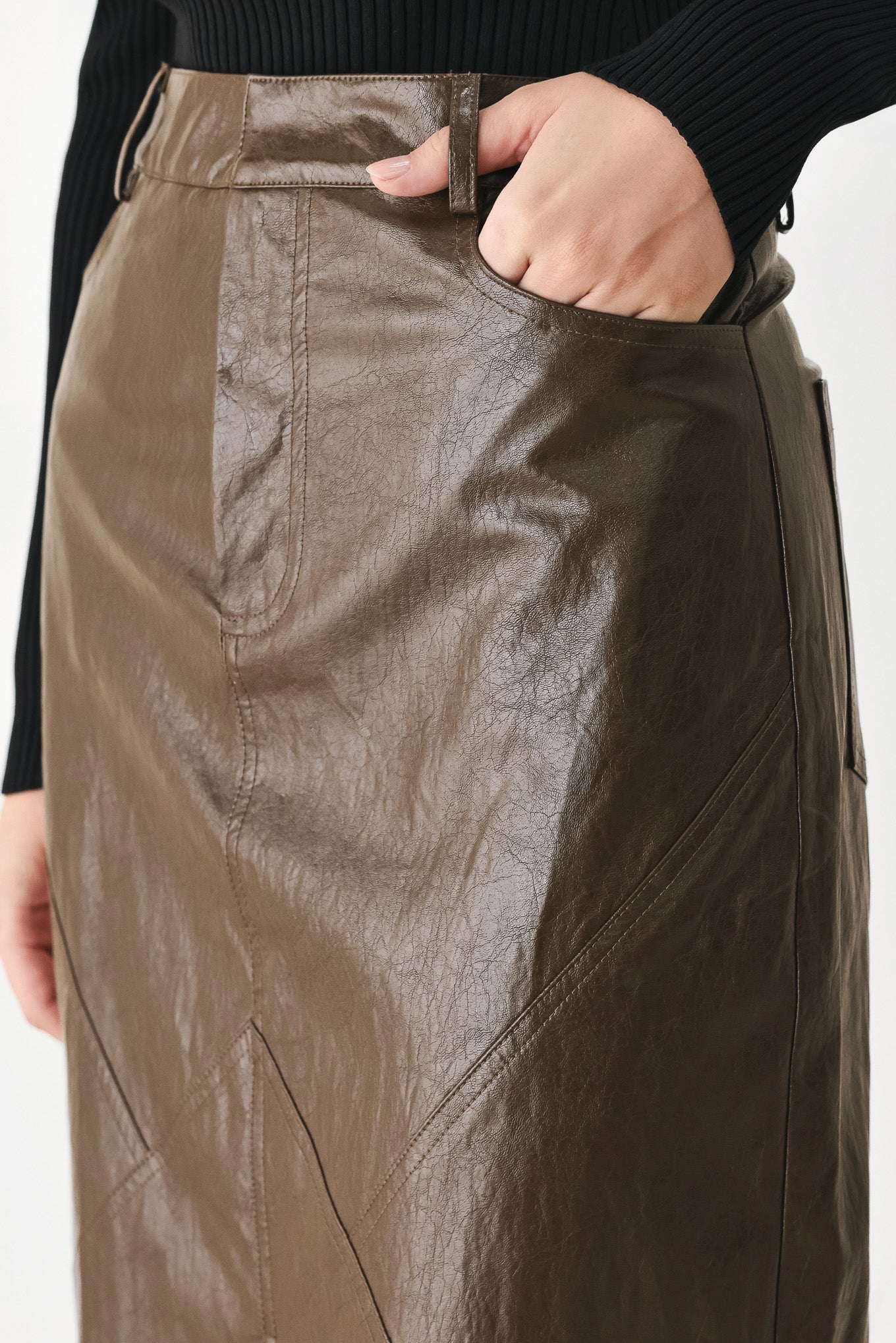 STONE LEATHER COLUMN FAUX LEATHER PENCIL SKIRT