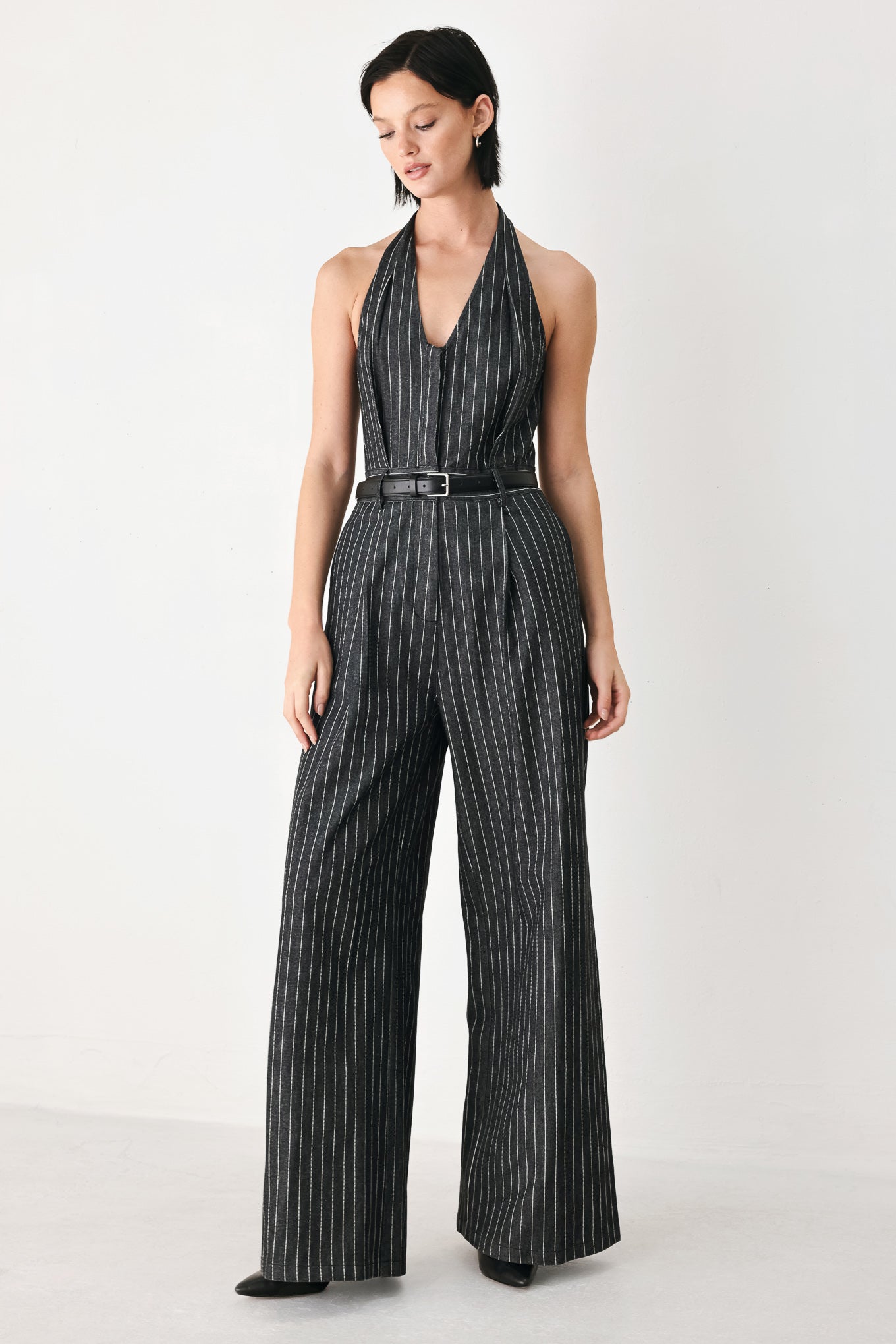 EXECUTIVE NOIR FLOW WOVEN JUMPSUIT