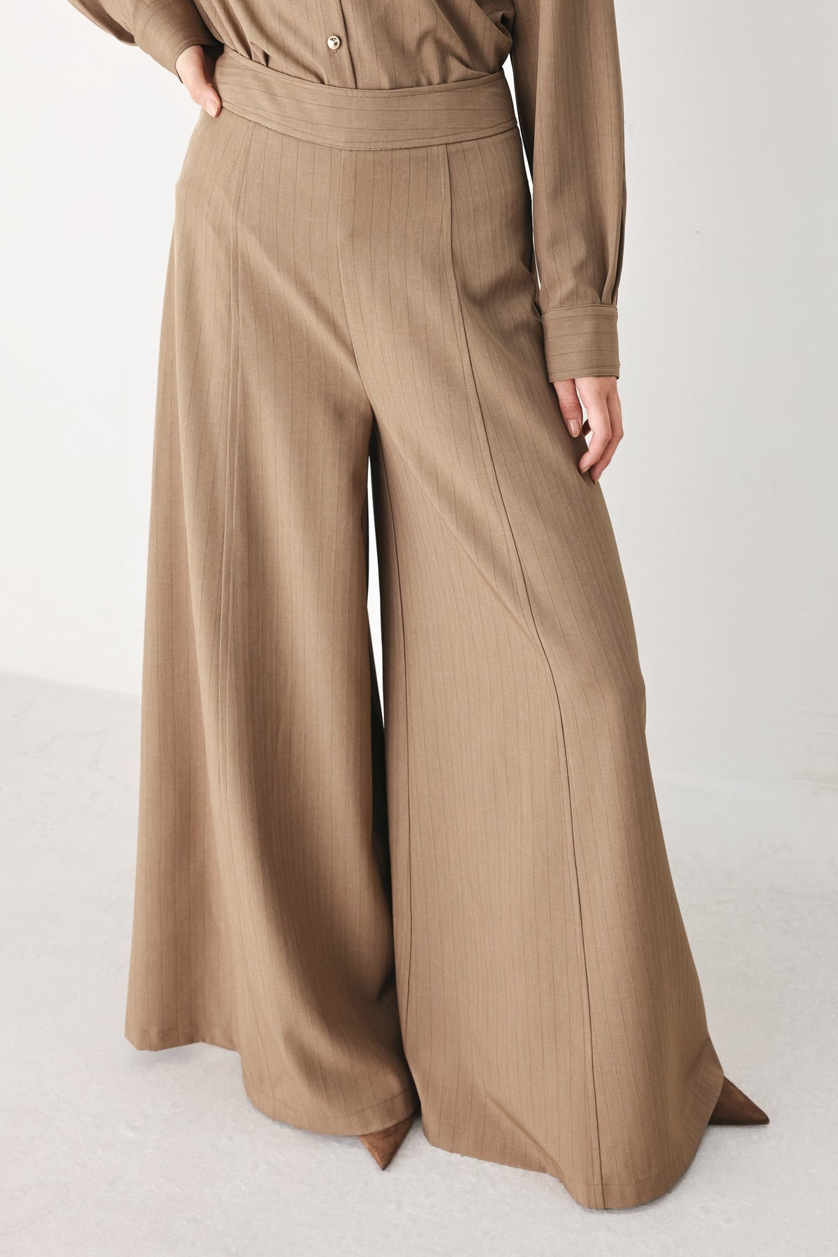 MOCHA MOMENT PINSTRIPE WIDE LEG PANTS
