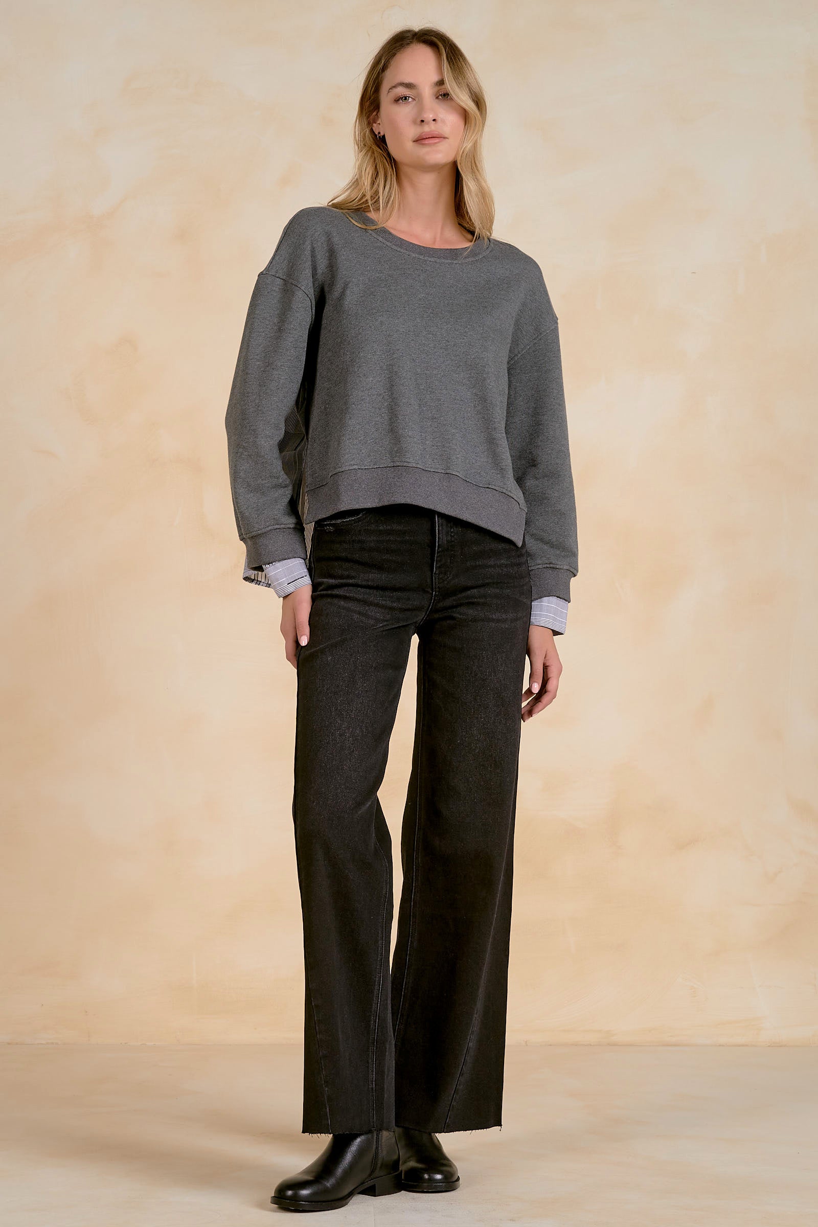 Mollie Top Grey Plaid