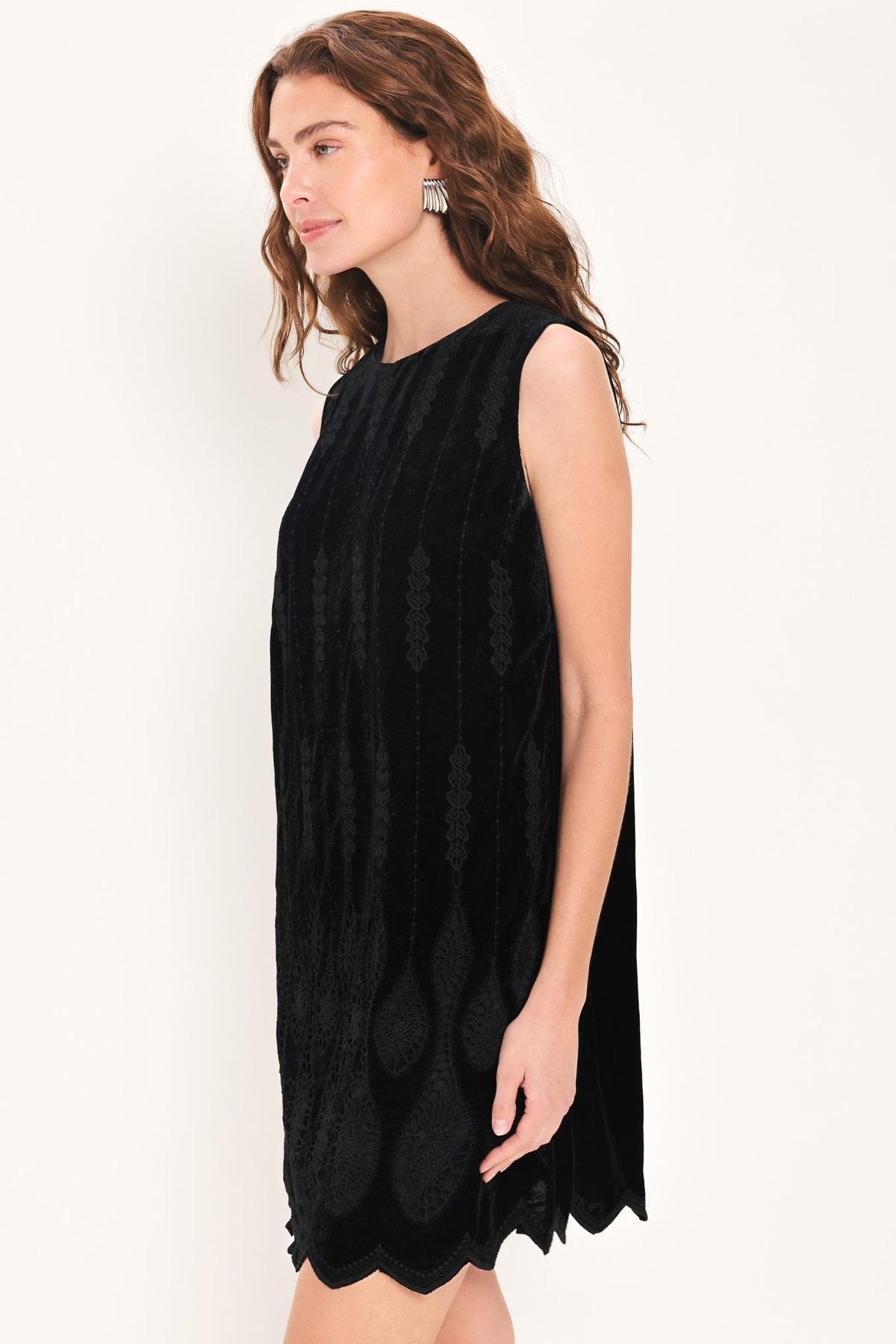 VELVET NOIR BLACK TEXTURED SLEEVELESS MINI DRESS