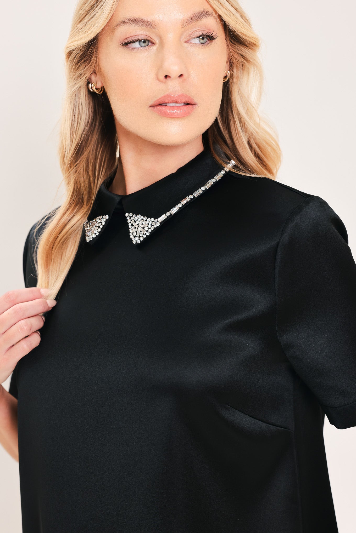 ONYX COLLAR GLOW WOVEN MINI DRESS