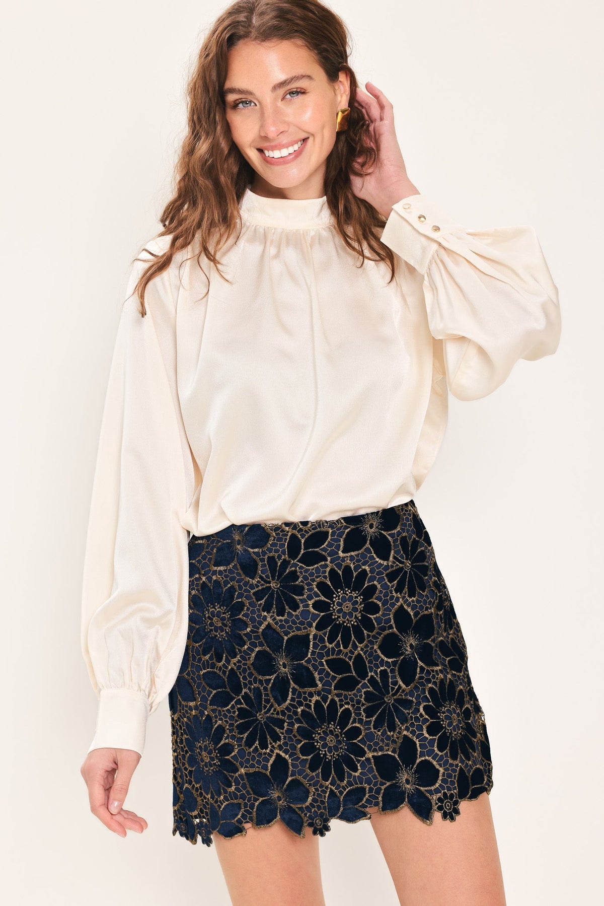 NAVY ROMANCE VELVET LACE MINI SKIRT