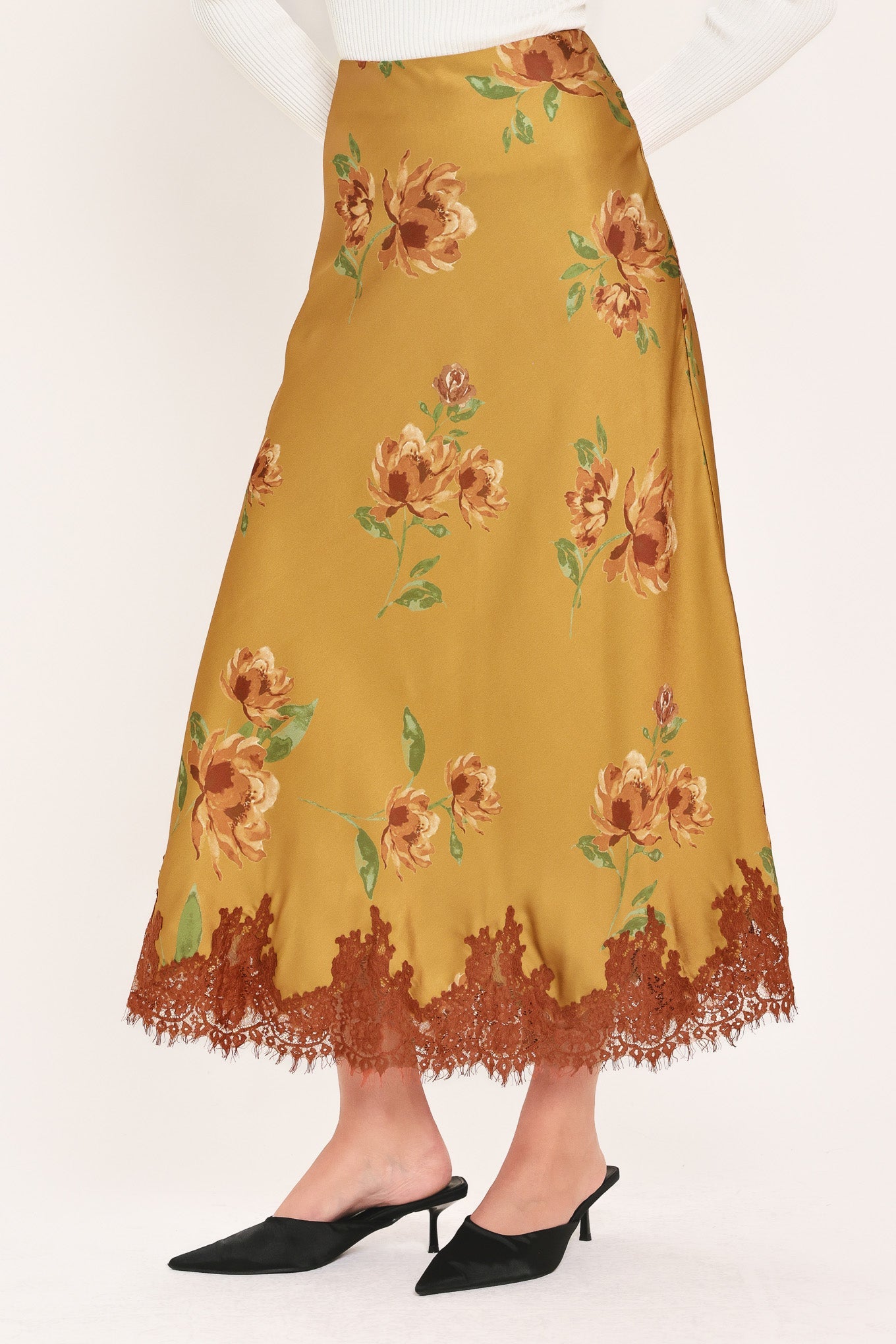 COUNTRYSIDE CHARM CAMEL PRINTED LACE-HEM MIDI SKIRT