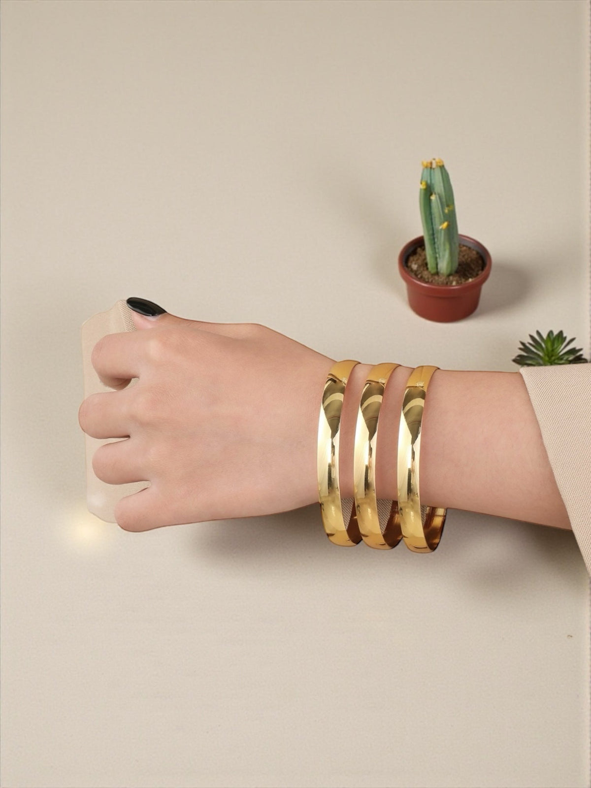 Medium bangles set