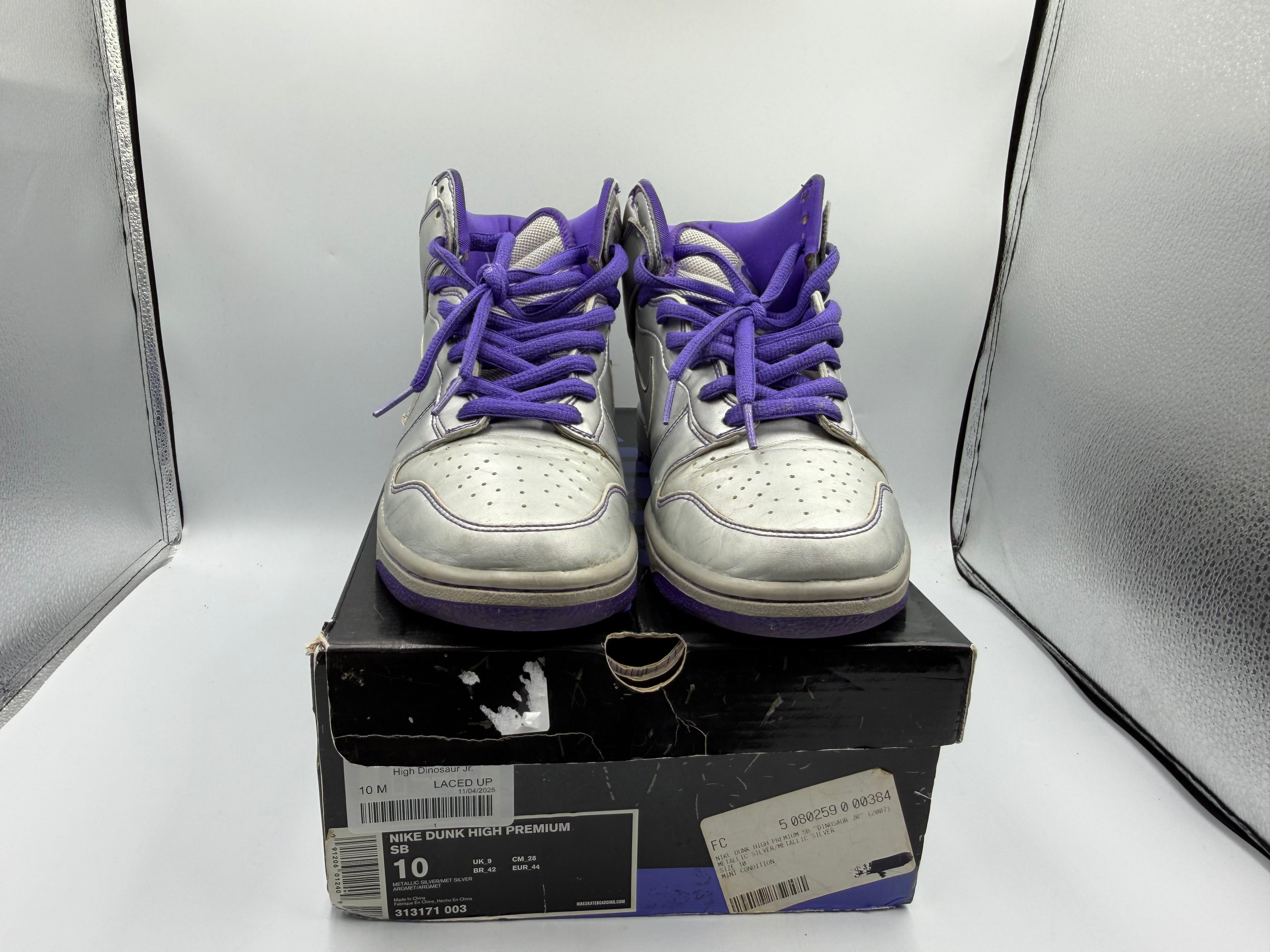 PRE OWNED Nike SB Dunk High Dinosaur Jr.