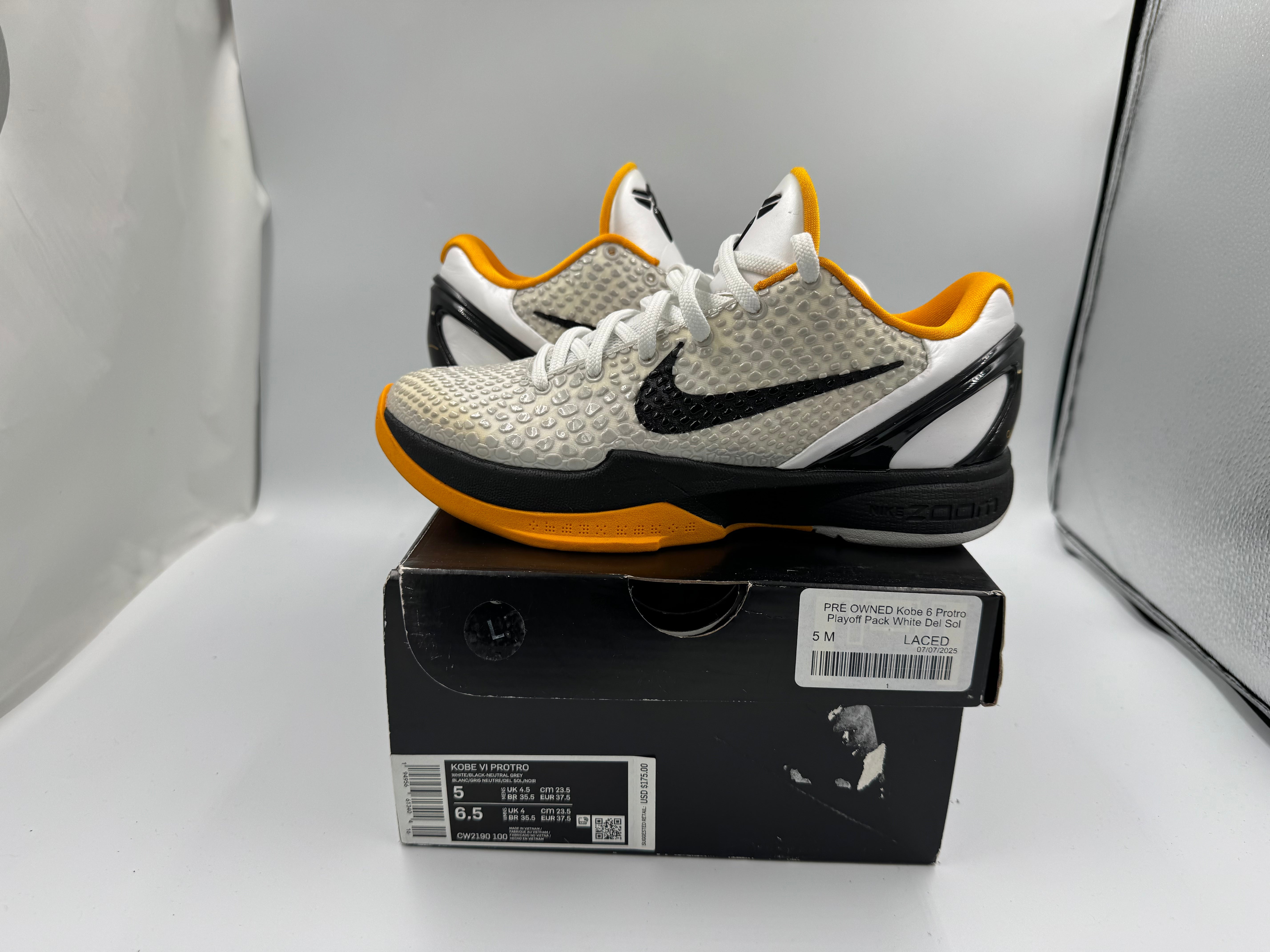 PRE OWNED Kobe 6 Protro Playoff Pack White Del Sol