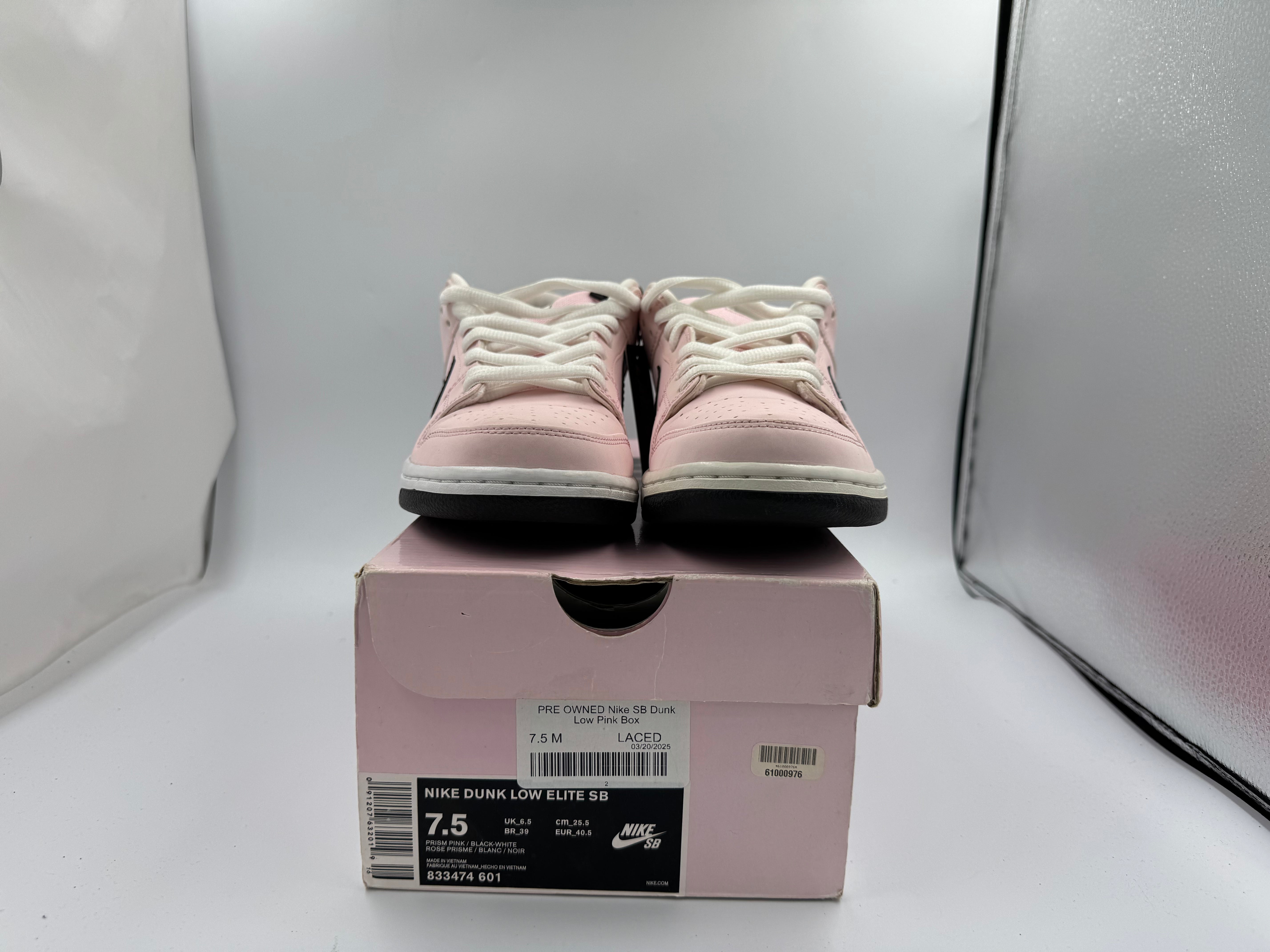 PRE OWNED Nike SB Dunk Low Pink Box