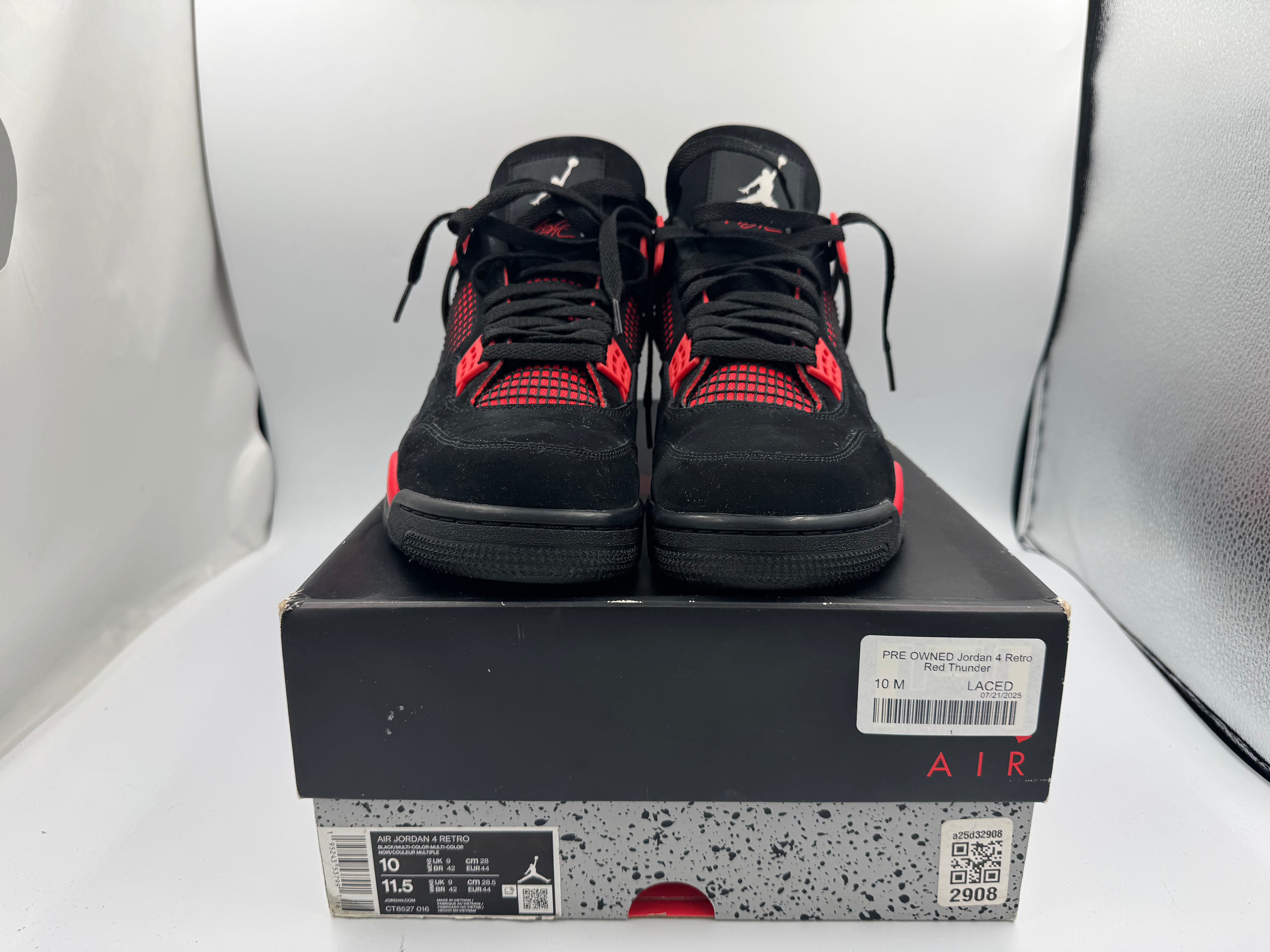 PRE OWNED Jordan 4 Retro Red Thunder