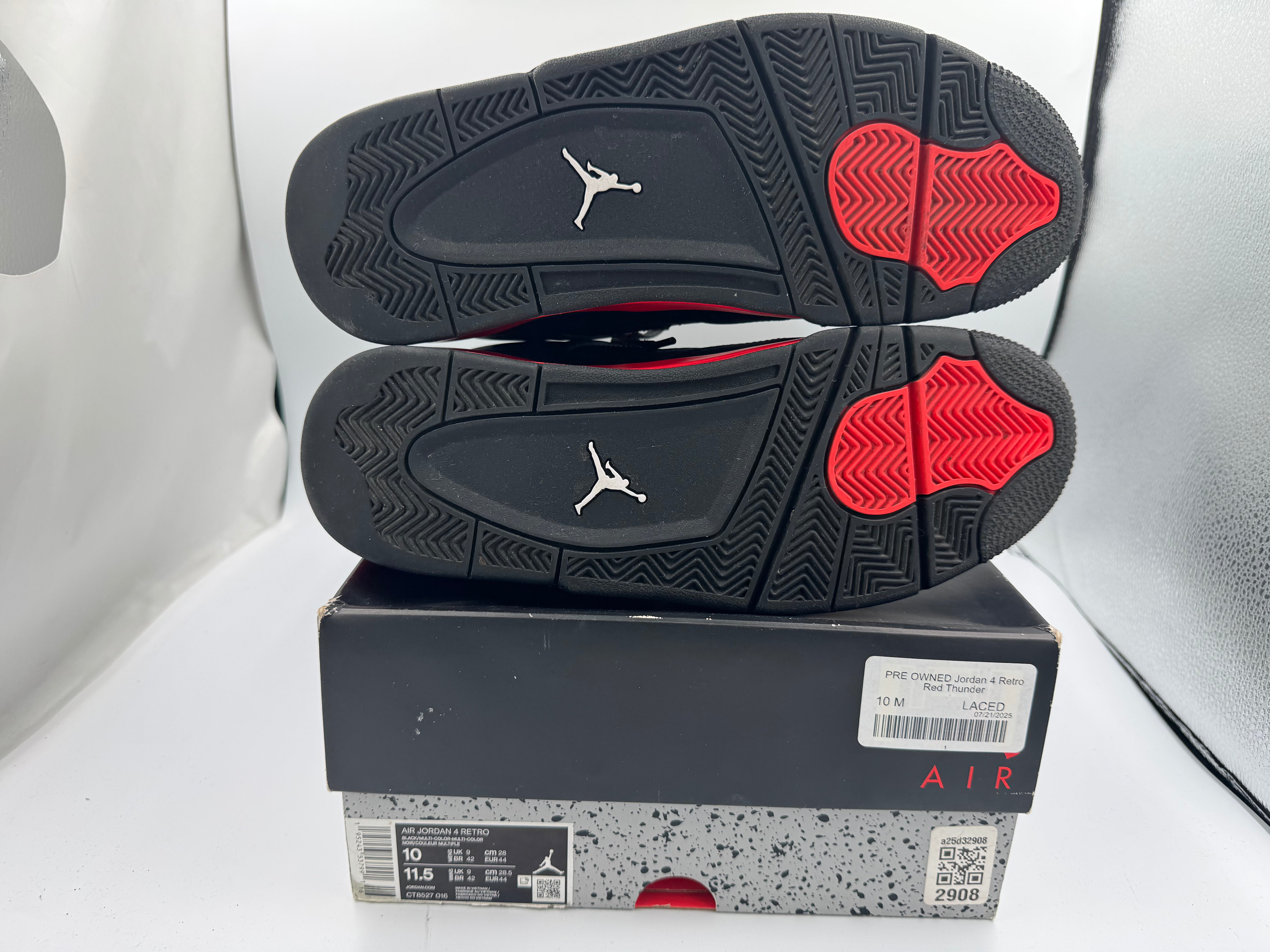 PRE OWNED Jordan 4 Retro Red Thunder