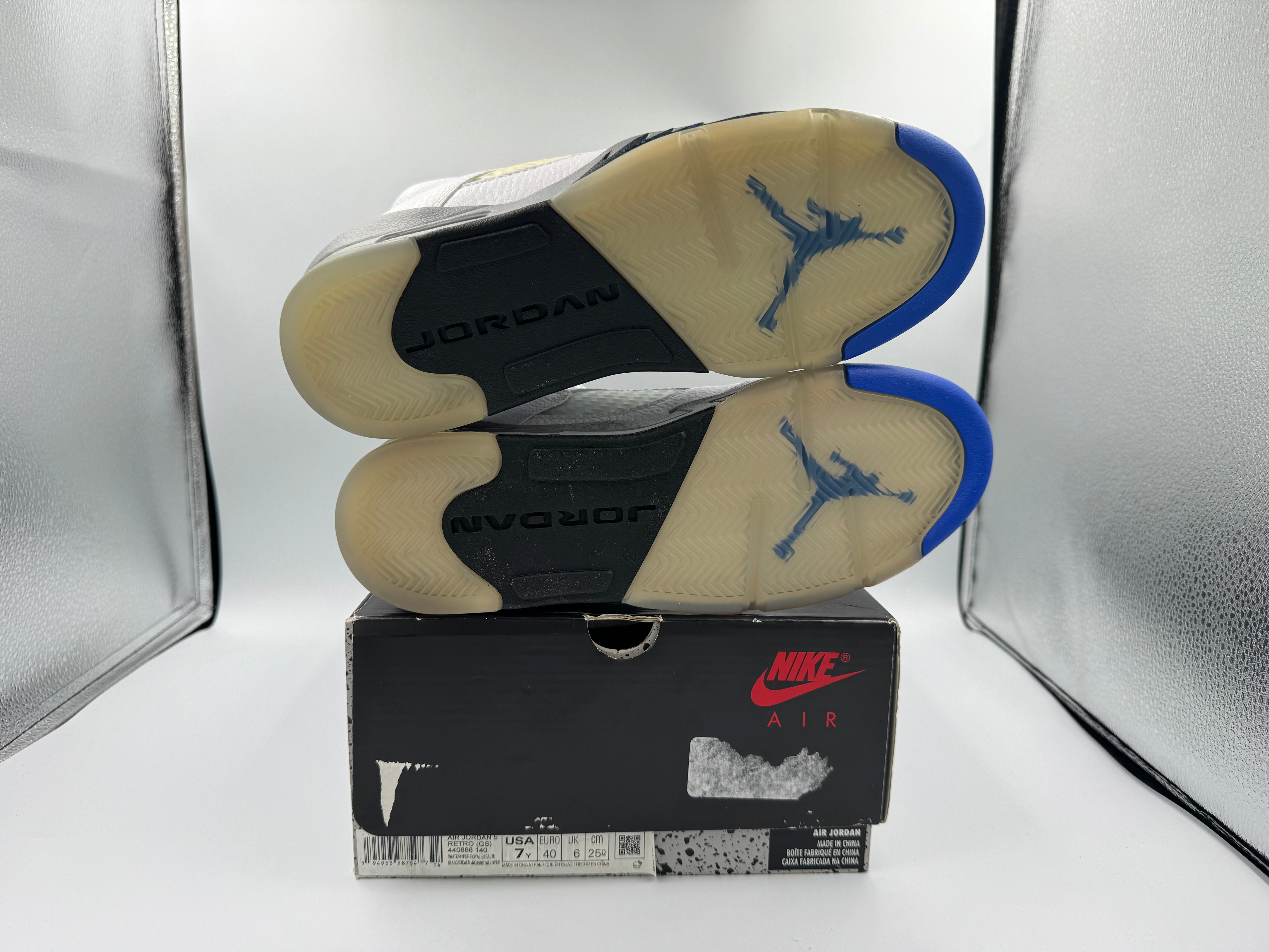 PRE OWNED Air Jordan Retro 5 "White Stealth" (GS) (2021) Conditional