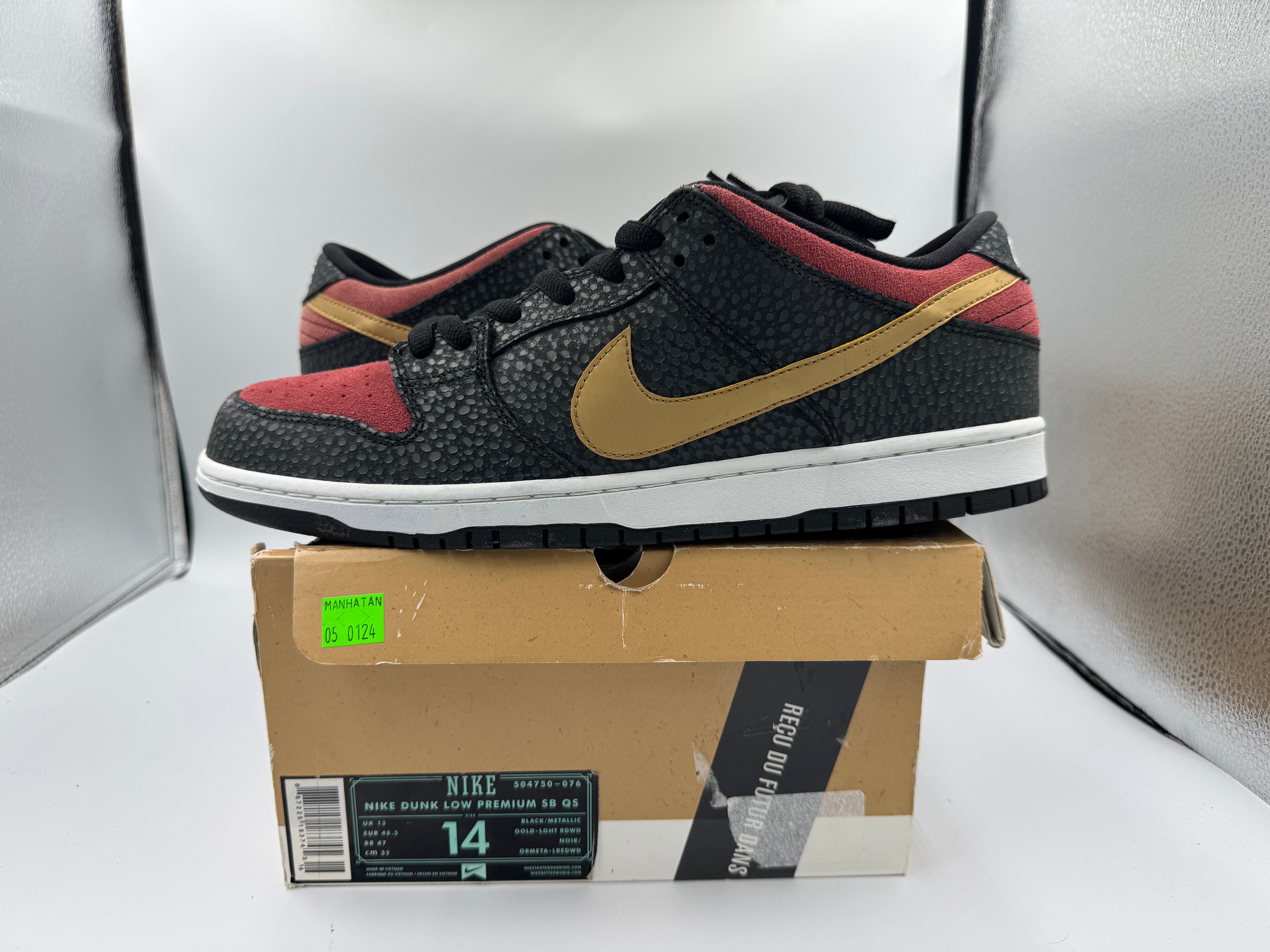 PRE OWNED Nike SB Dunk Low Walk of Fame Conditional