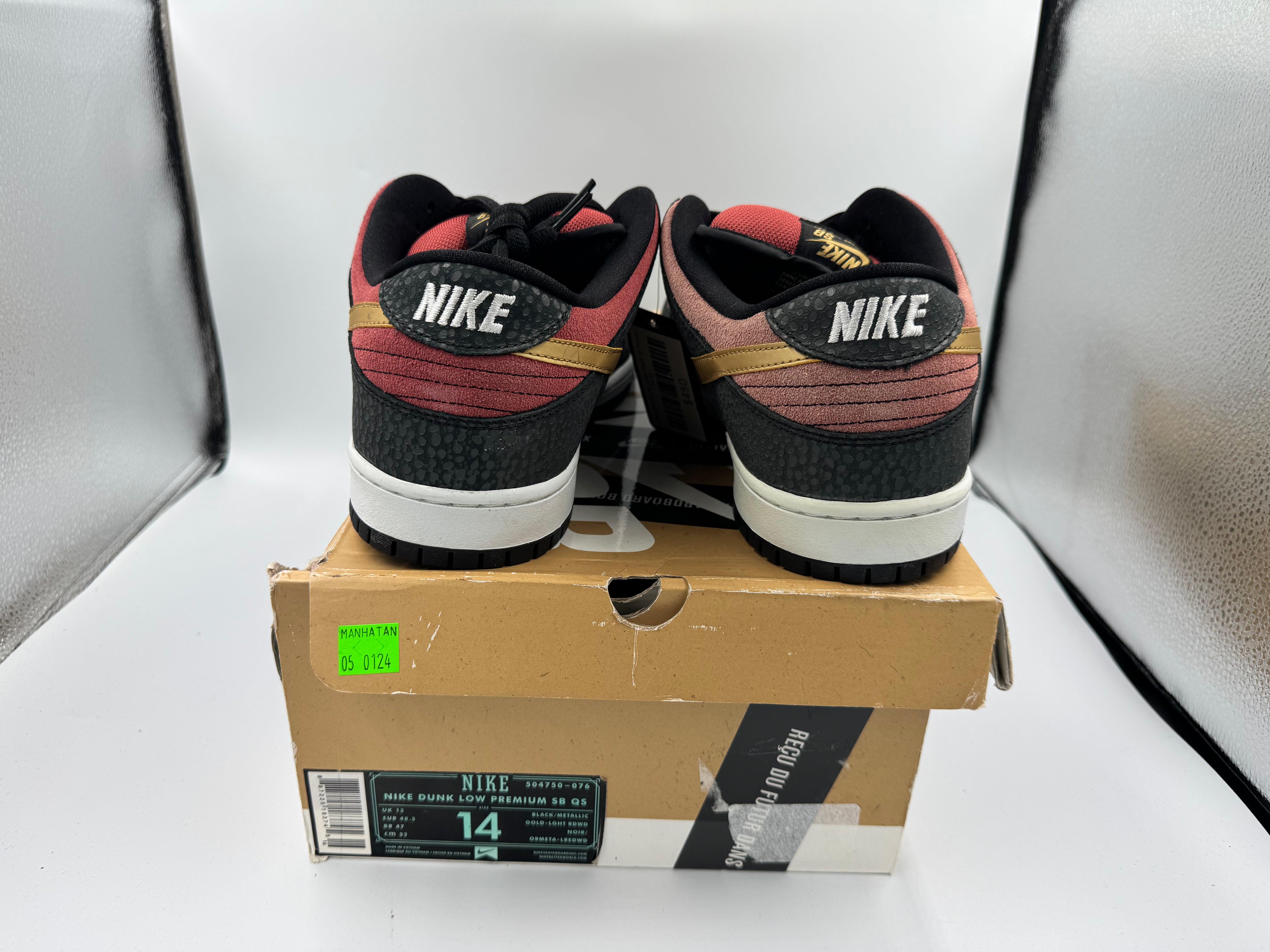 PRE OWNED Nike SB Dunk Low Walk of Fame Conditional
