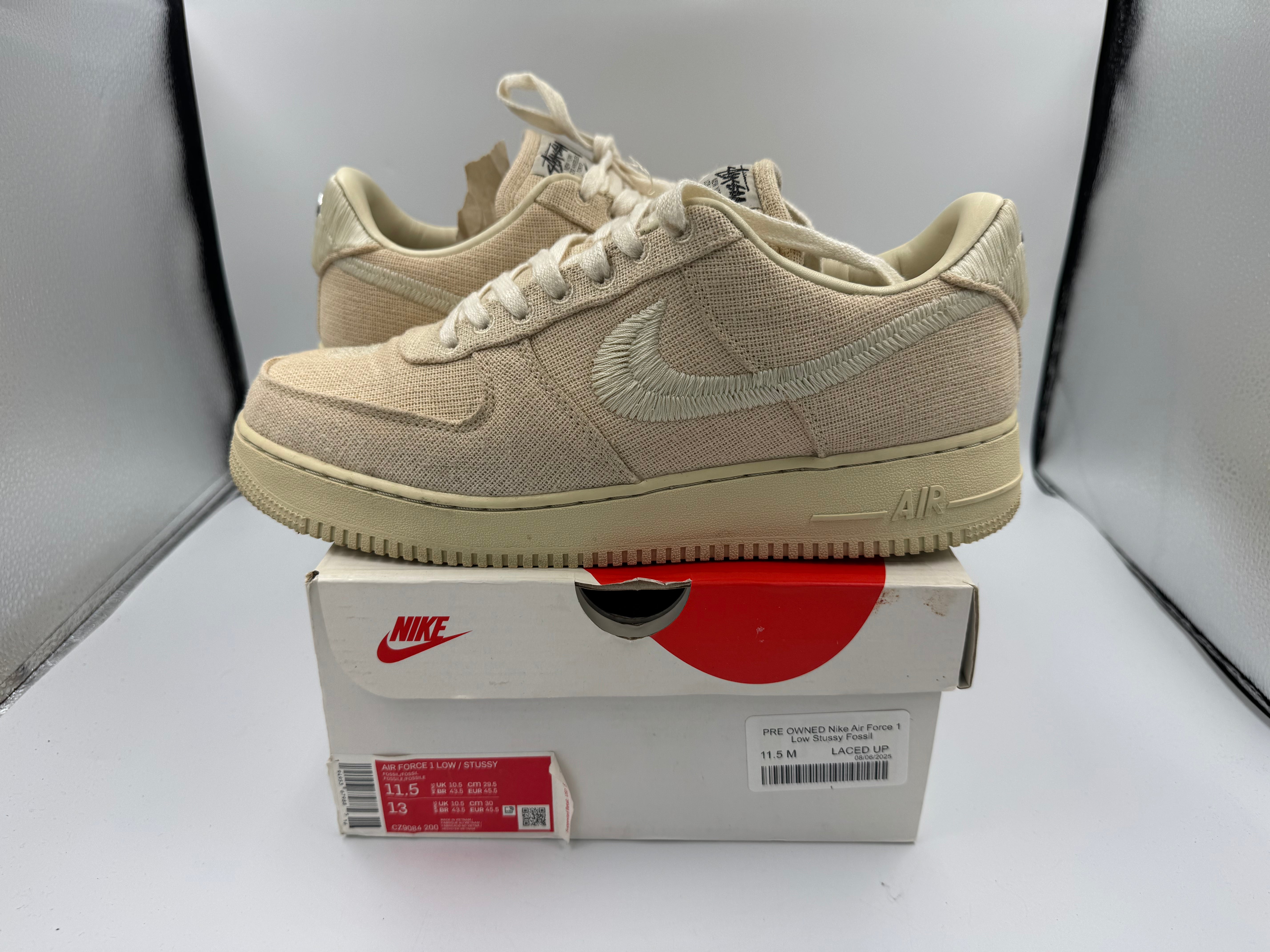 PRE OWNED Nike Air Force 1 Low Stussy Fossil