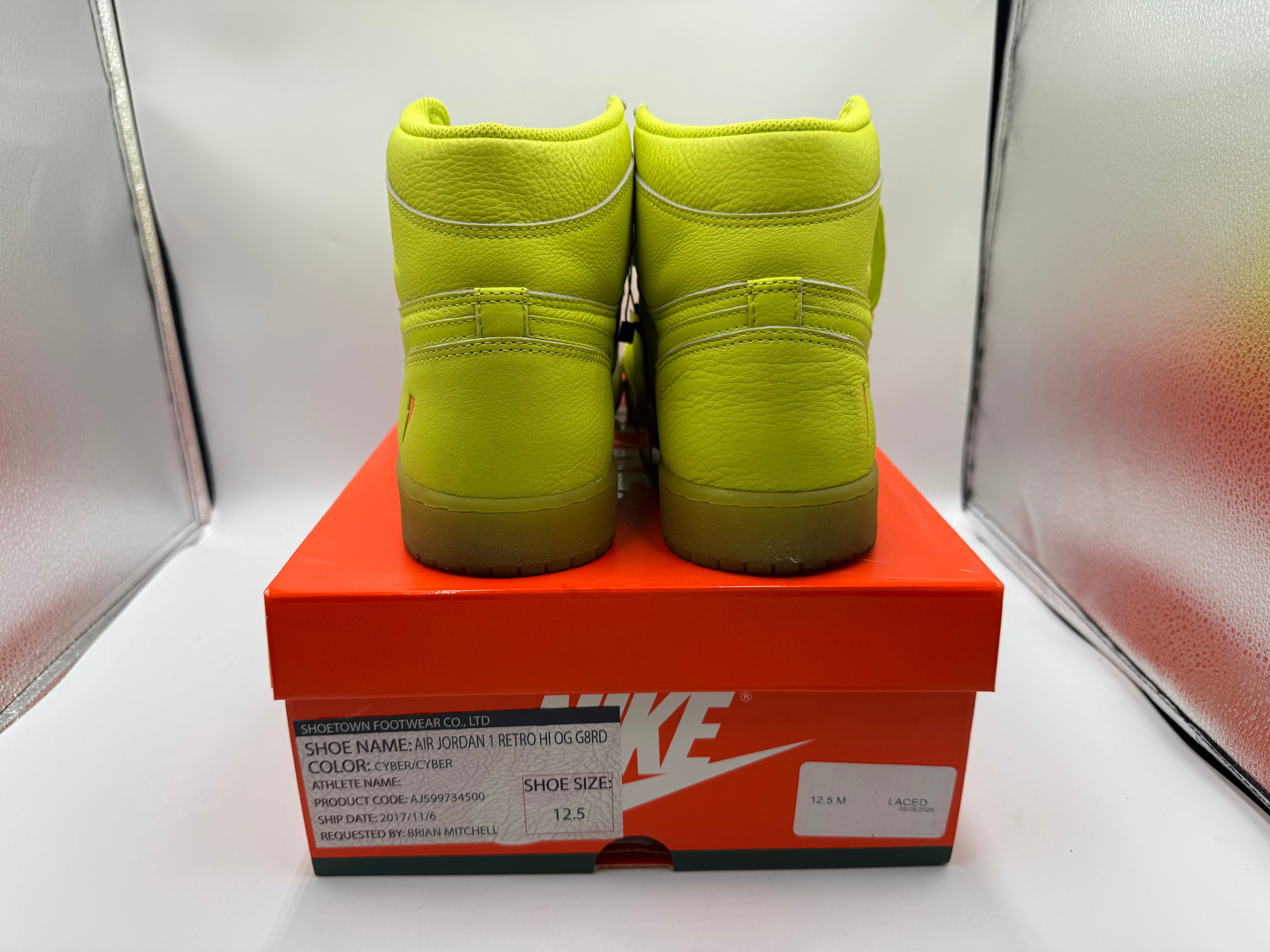 PRE OWNED Jordan 1 Retro High Gatorade Cyber