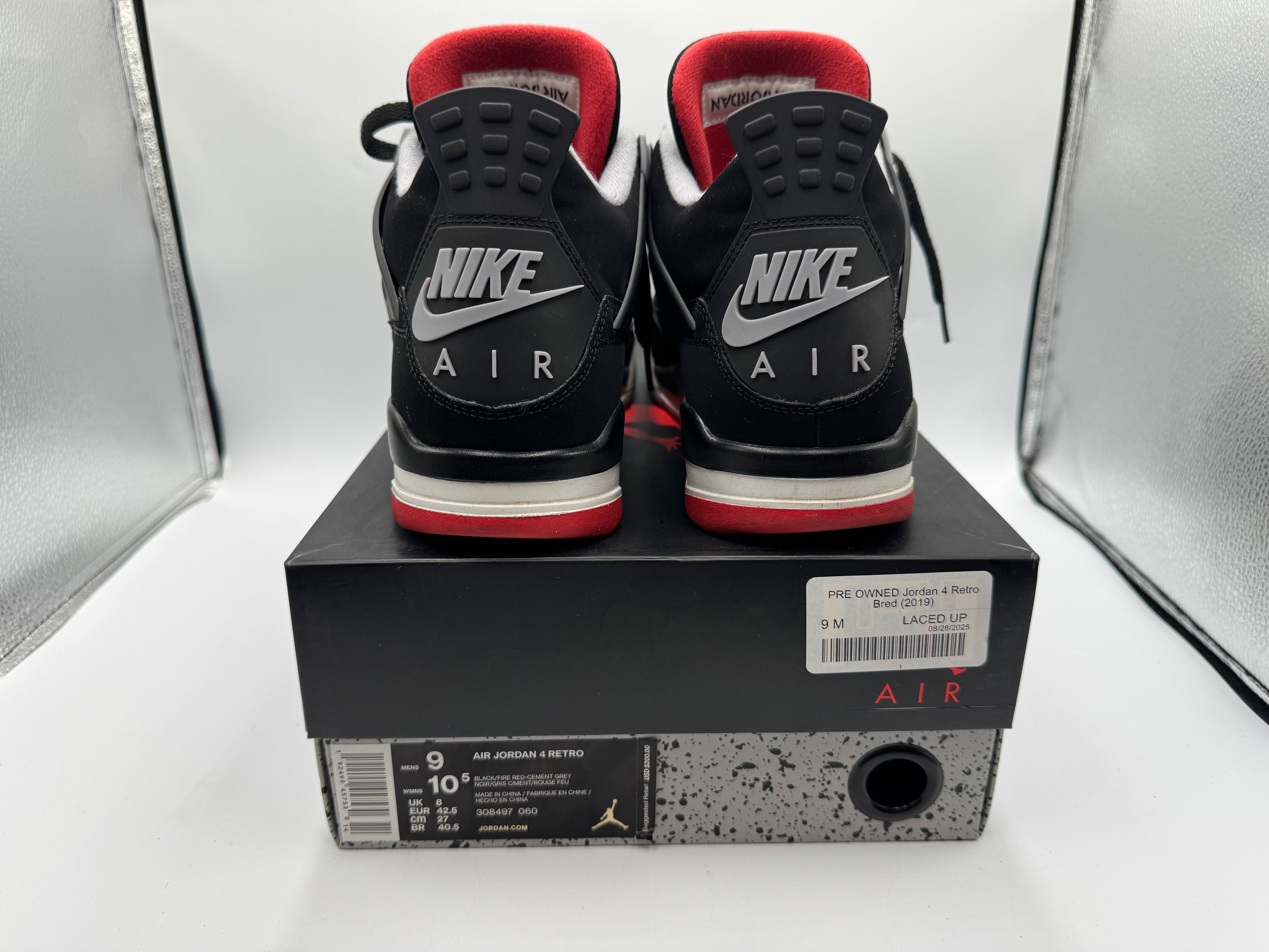 PRE OWNED Jordan 4 Retro Bred (2019)