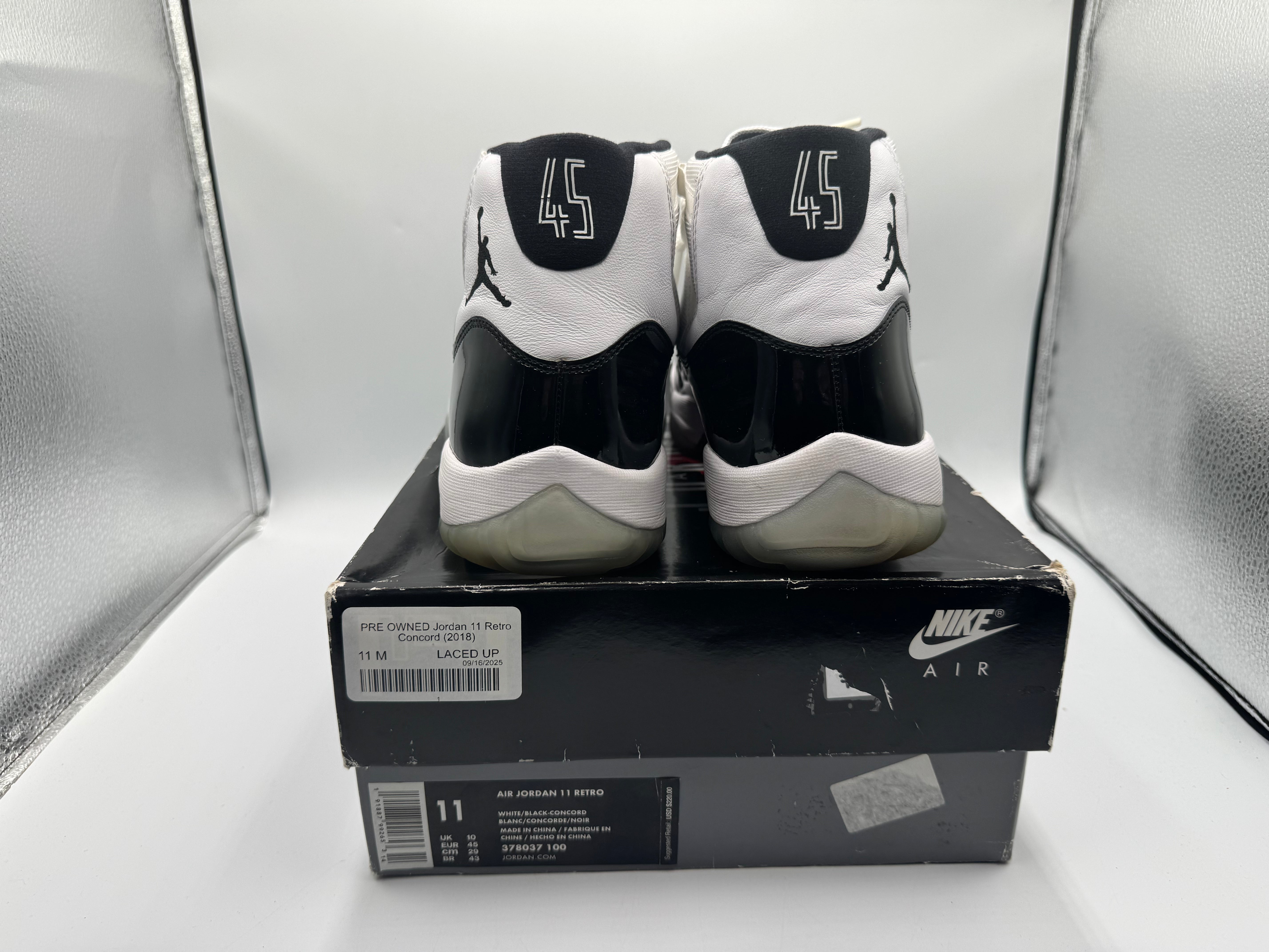 PRE OWNED Jordan 11 Retro Concord (2018)