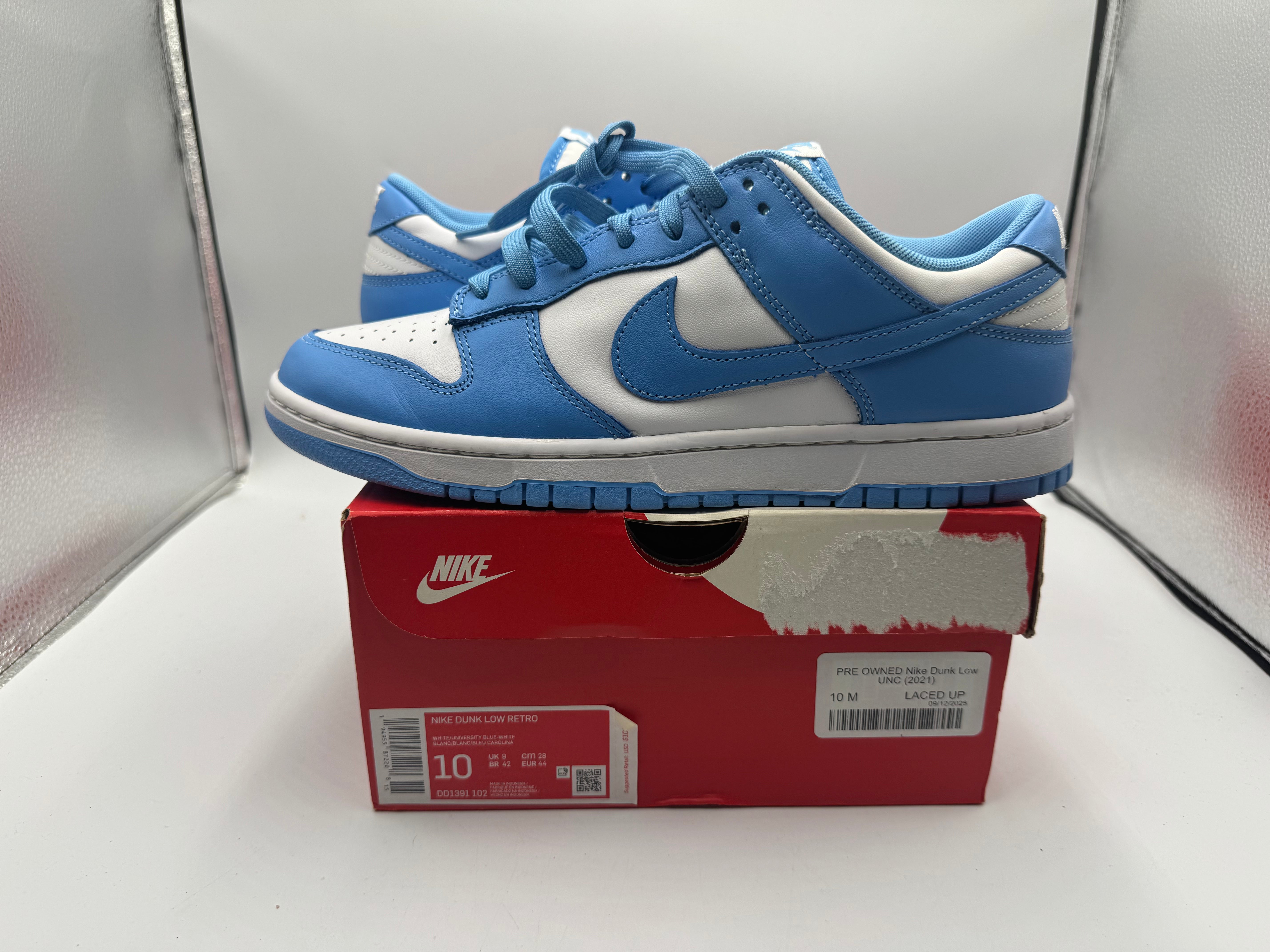 PRE OWNED Nike Dunk Low UNC (2021)