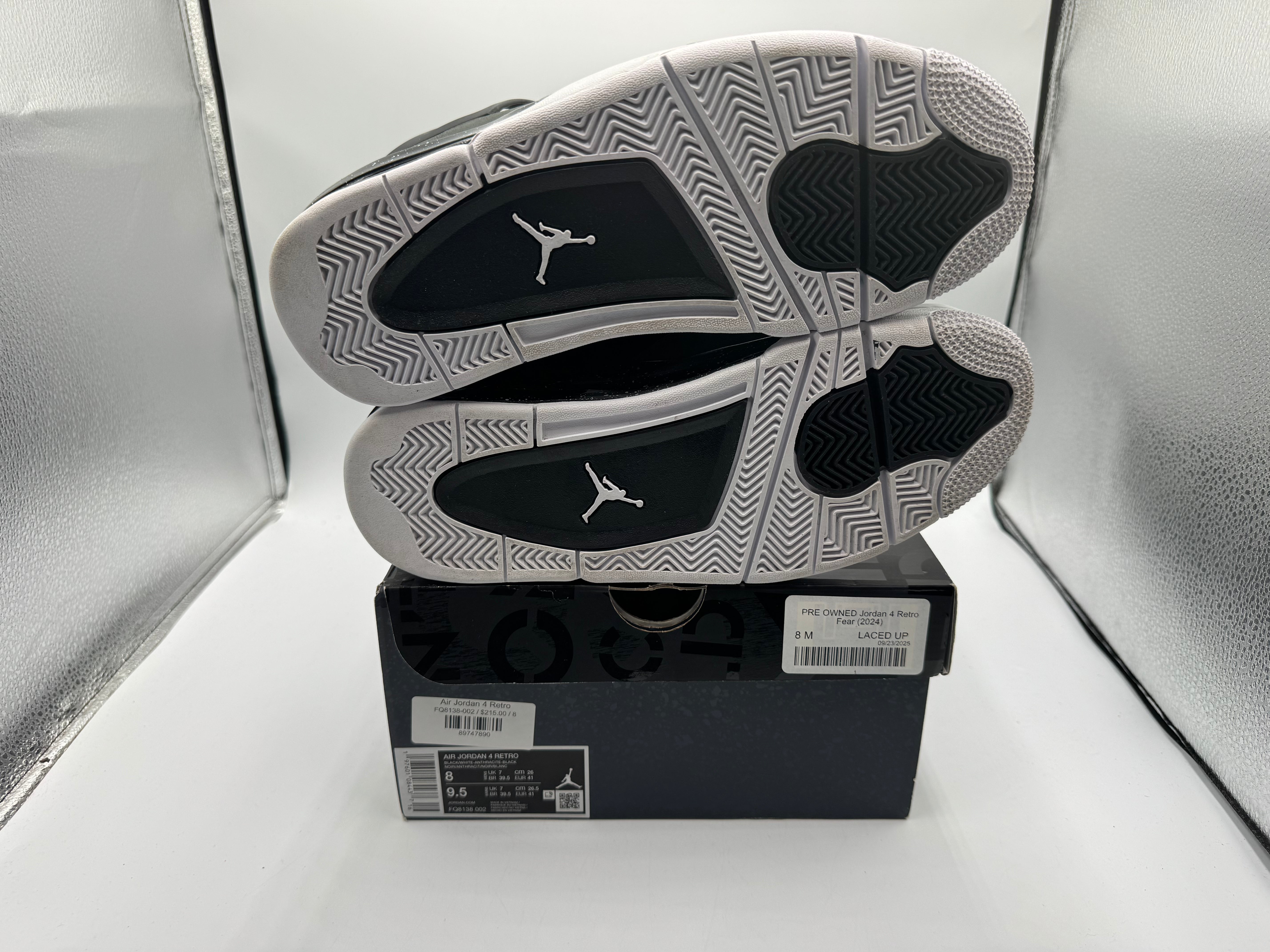 PRE OWNED Jordan 4 Retro Fear (2024)