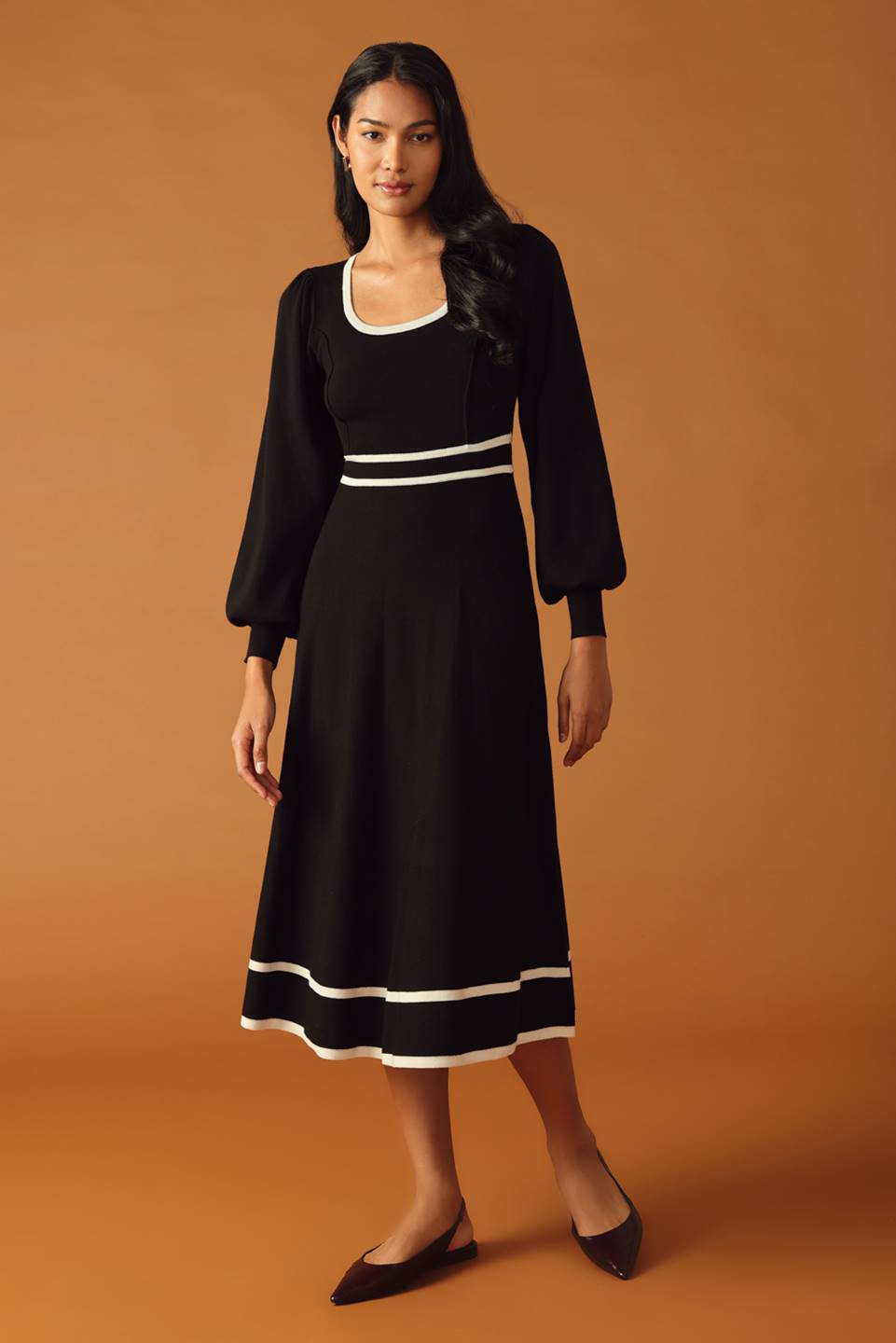 CEDAR LINE ELEGANCE SWEATER MIDI DRESS