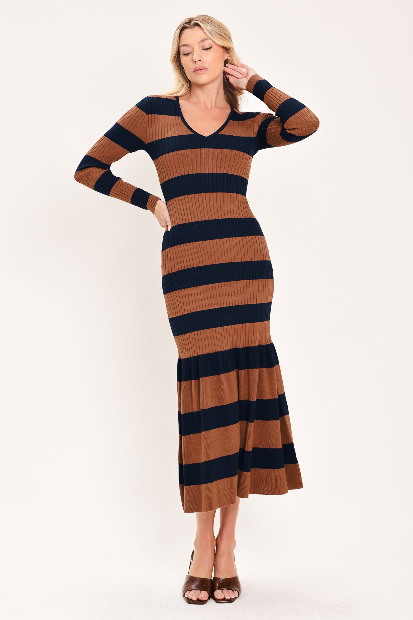 COGNAC NAVY RHYTHM SWEATER KNIT MIDI MERMAID DRESS