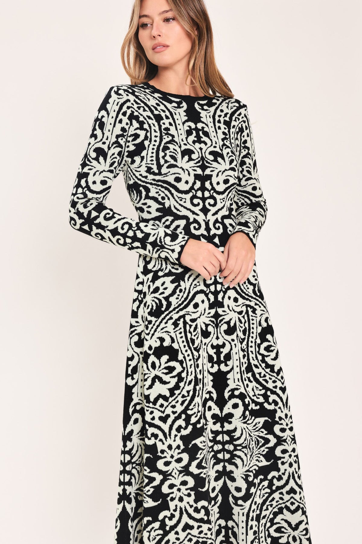 MIDNIGHT MUSE BLACK JACQUARD SWEATER MIDI DRESS