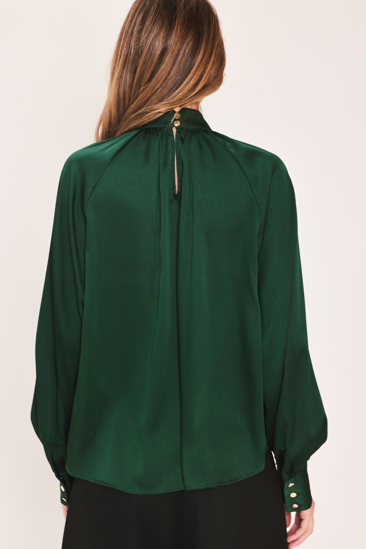 FOREST POISE HUNTER GREEN TIE-NECK RAGLAN TOP