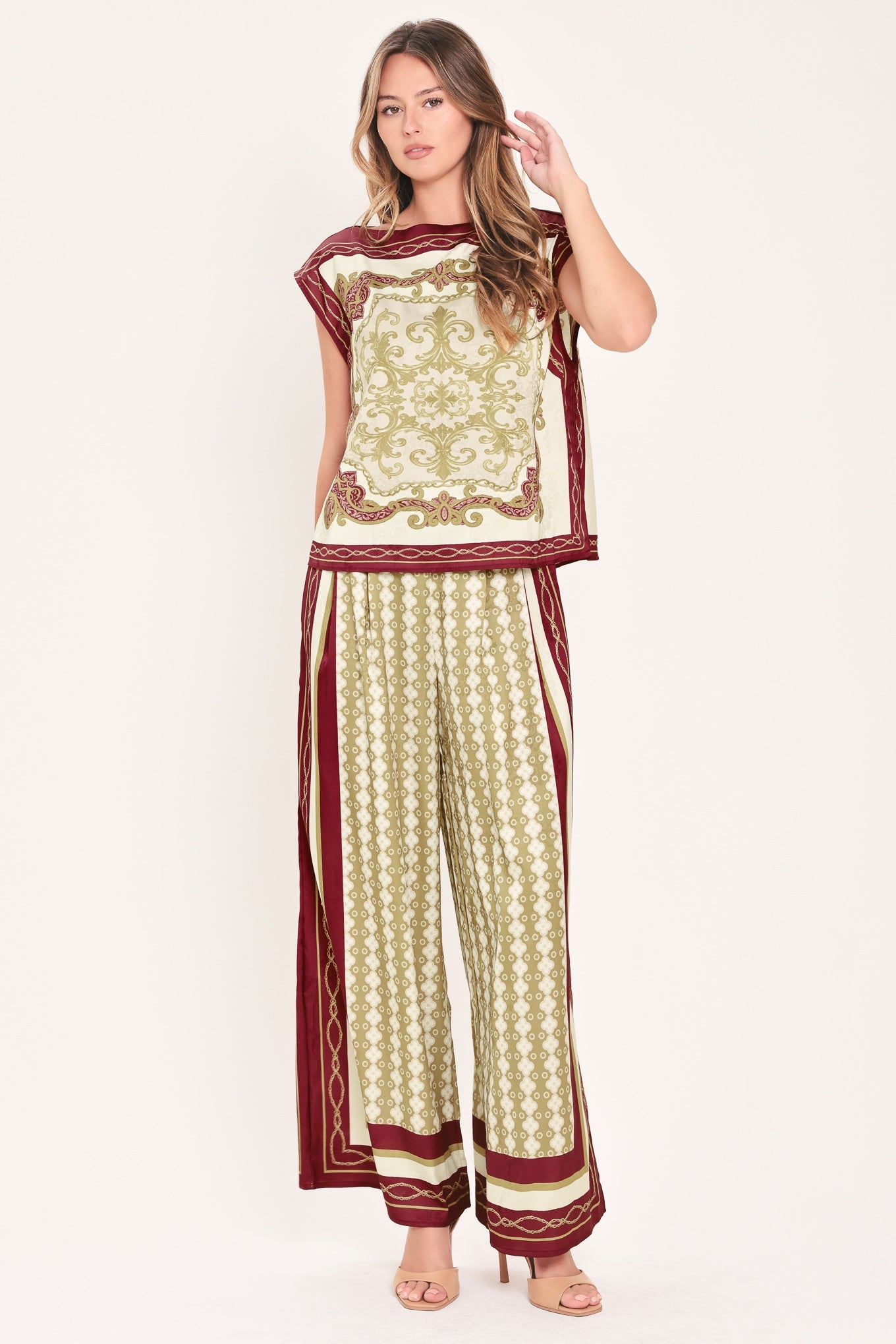 VINTAGE VINE BURGUNDY PRINTED WIDE-NECK TOP