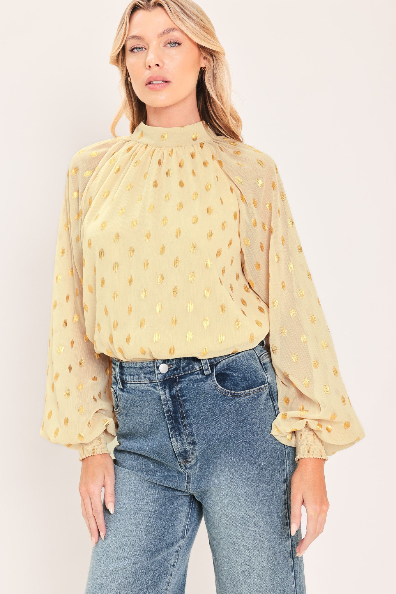 VANILLA GOLDEN HAZE FOIL WOVEN TOP