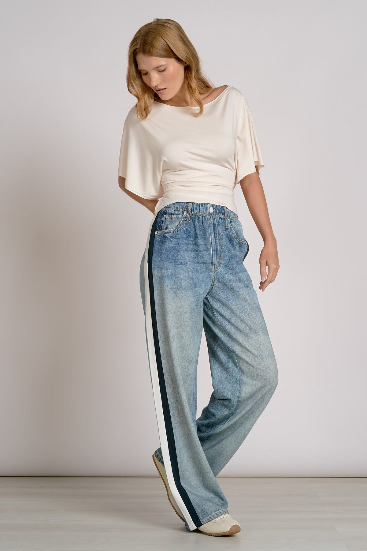 Kaya Double Stripe Sweatpant Jeans Navy White Stripe